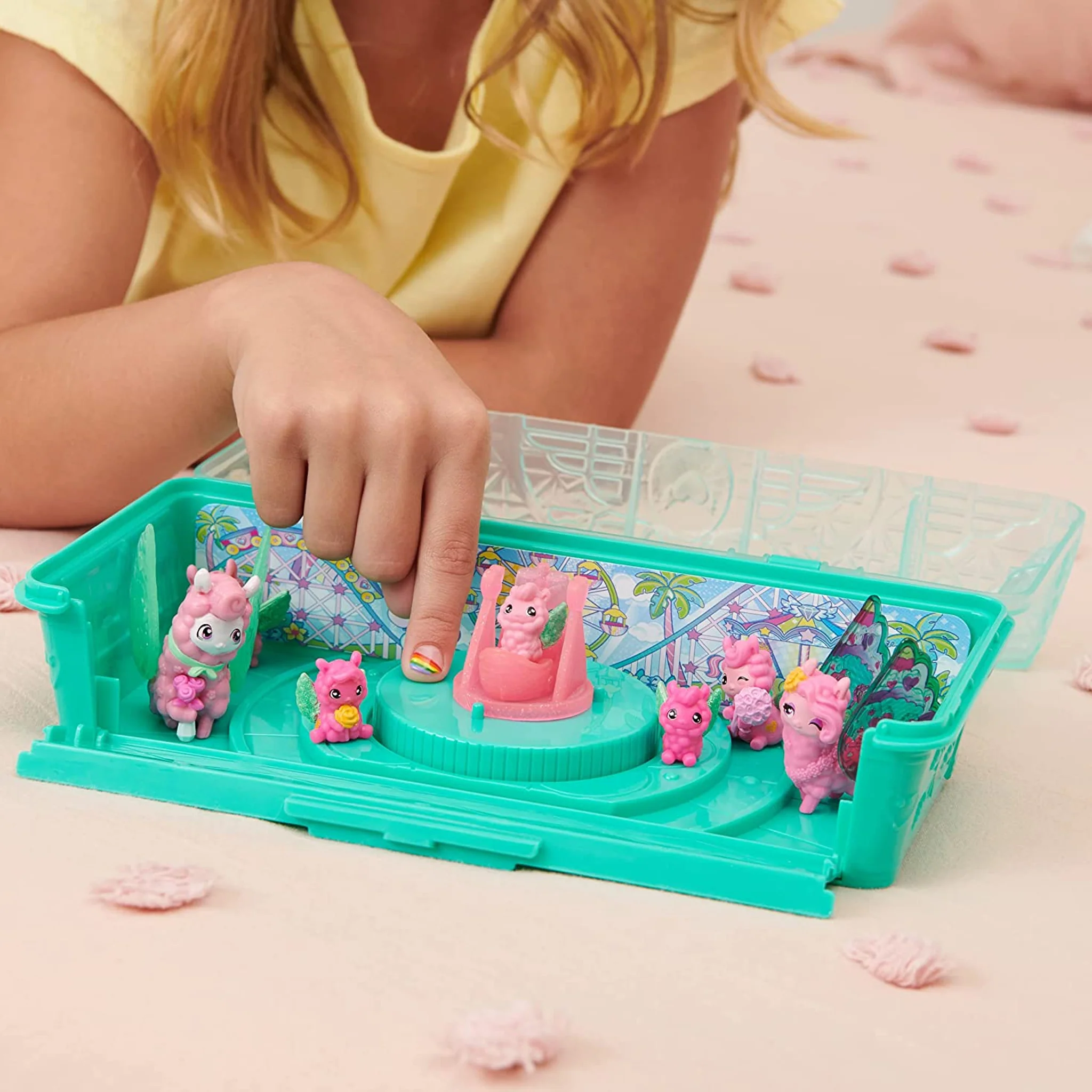 Hatchimals CollEGGtibles Family Carton - Image 8