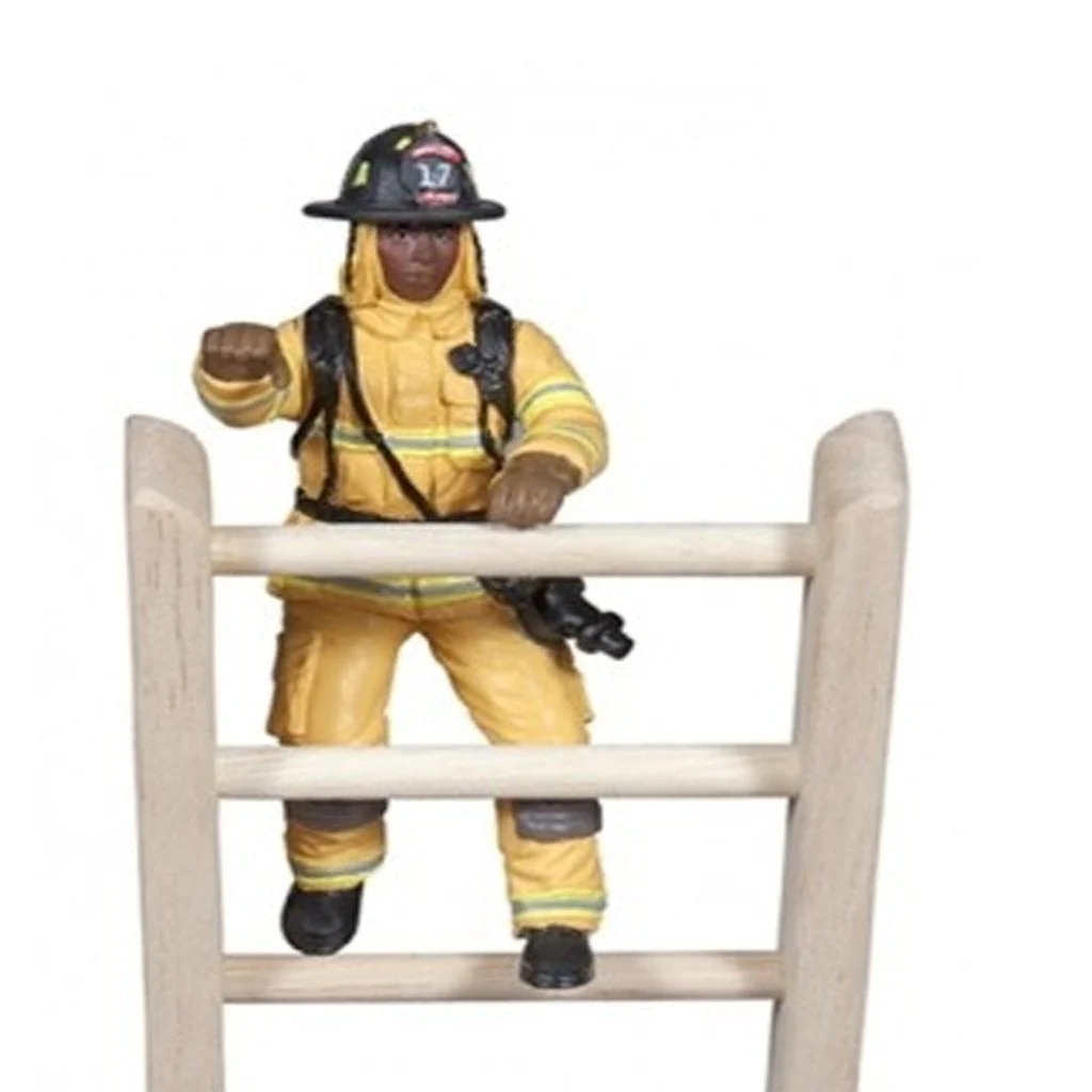 Papo Yellow Fireman climbing - Image 2