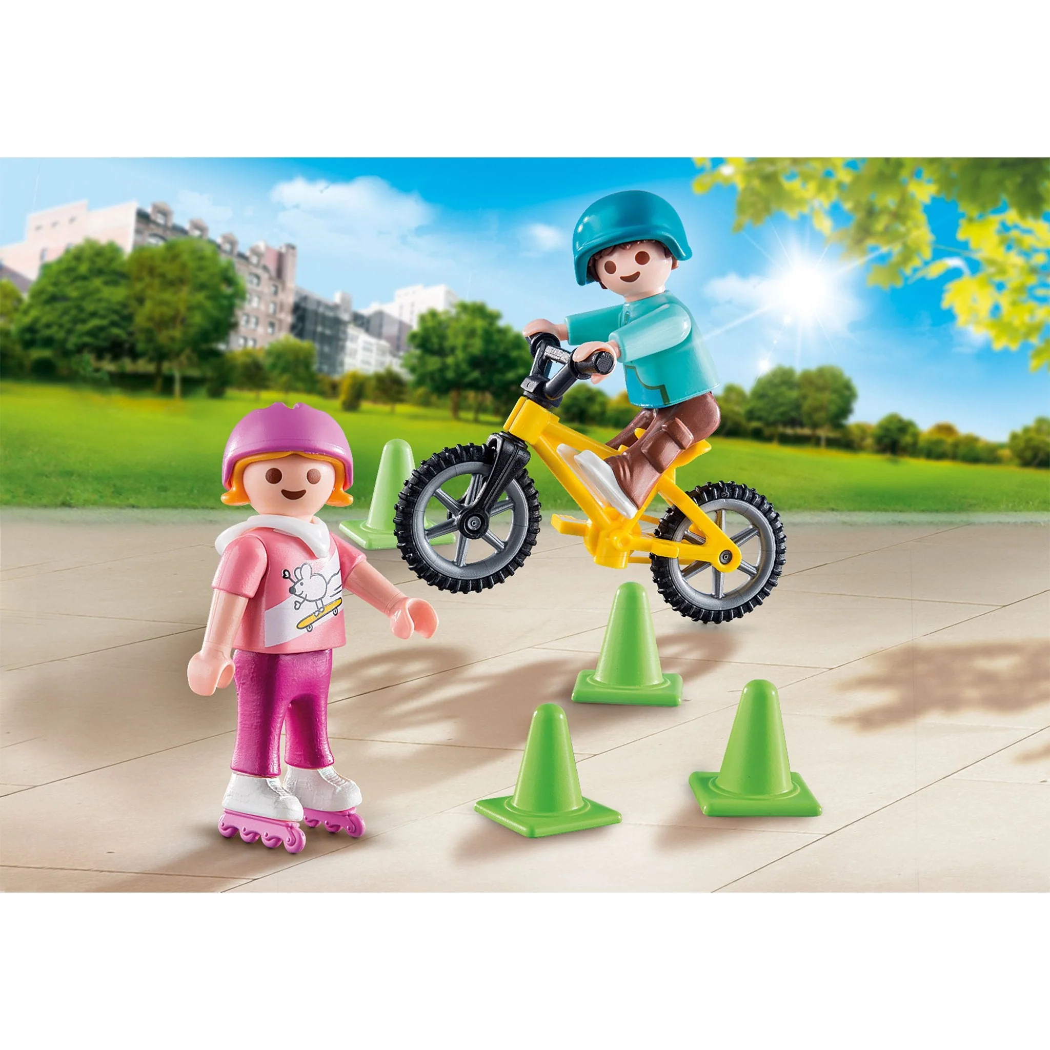 Playmobil Children with Skates and Bike - Image 3