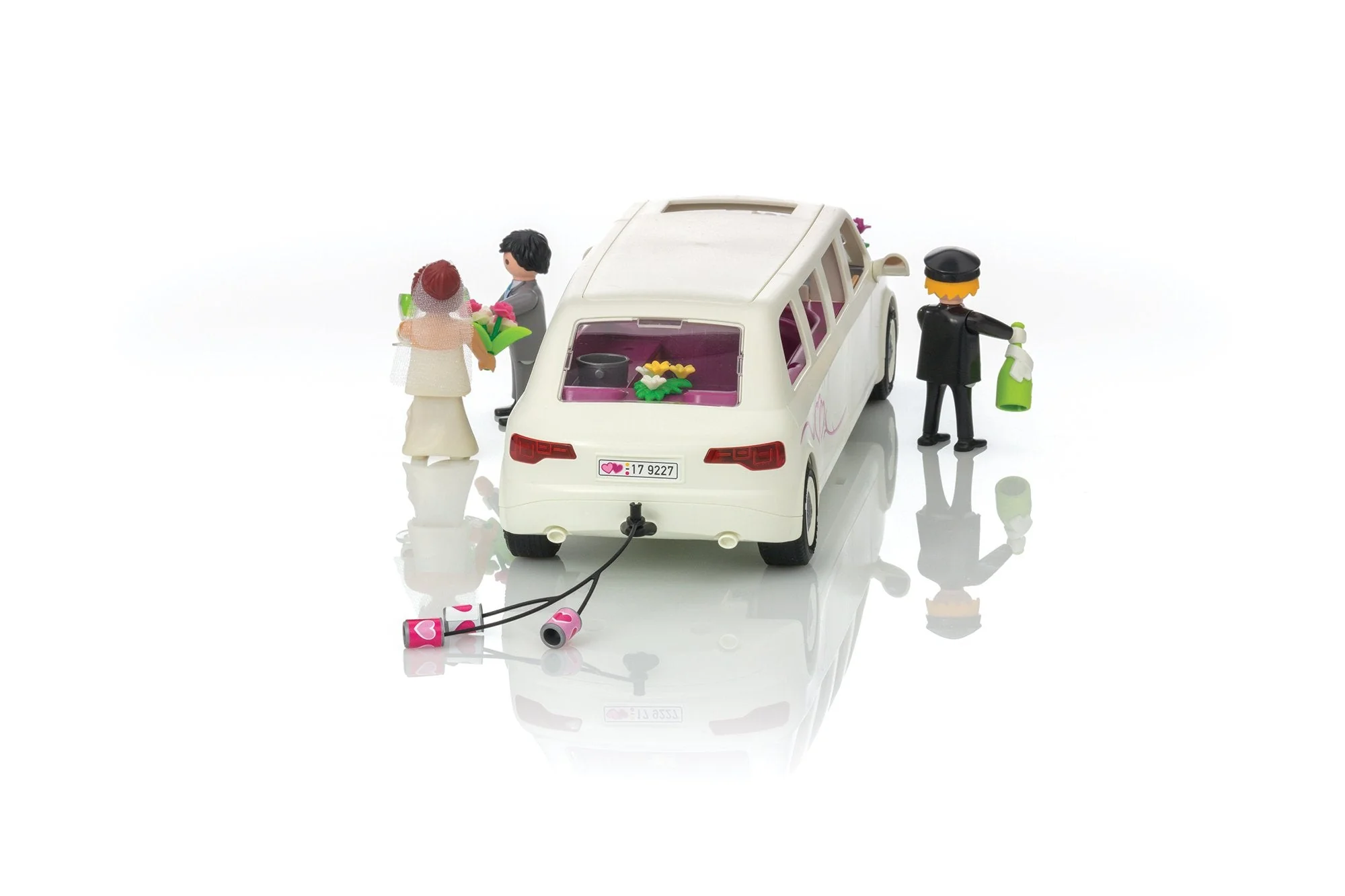 Playmobil City Life Wedding Limo - Image 19