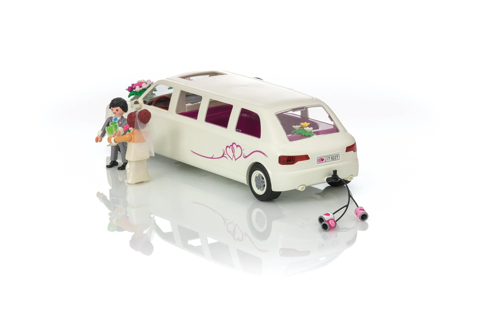 Playmobil City Life Wedding Limo - Image 24