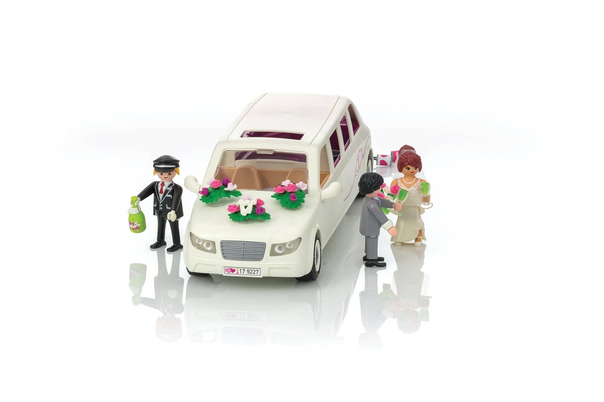 Playmobil City Life Wedding Limo - Image 32