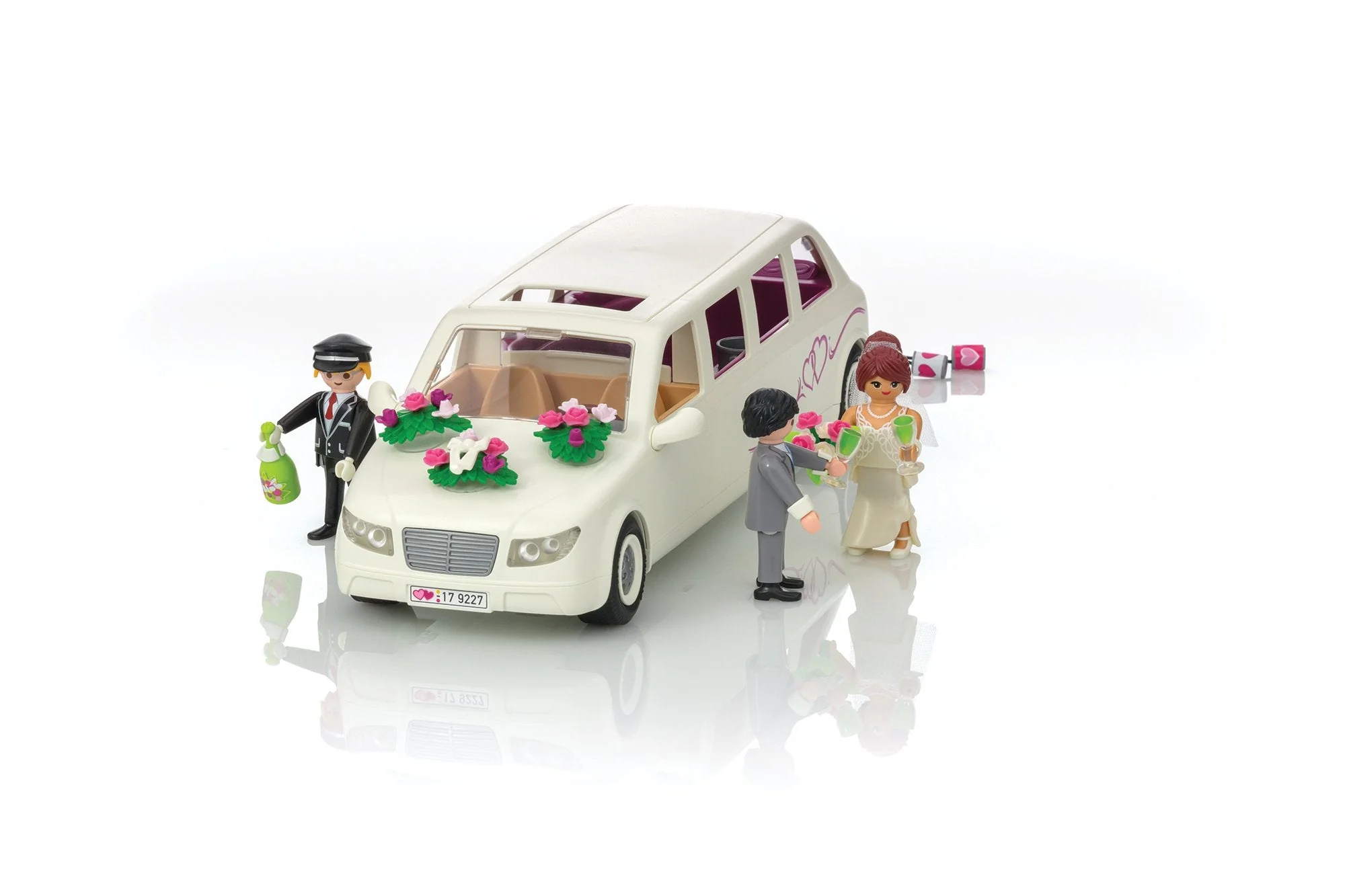 Playmobil City Life Wedding Limo - Image 35