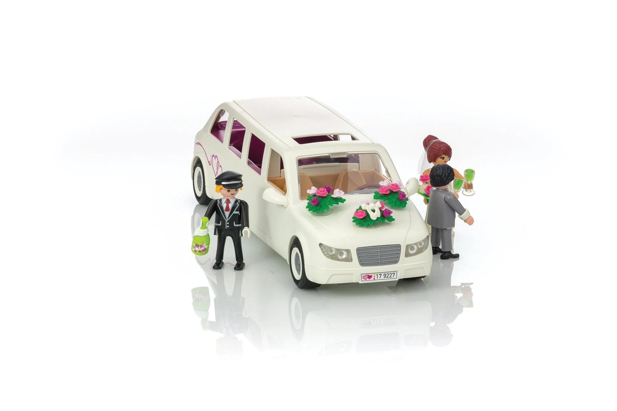 Playmobil City Life Wedding Limo - Image 36