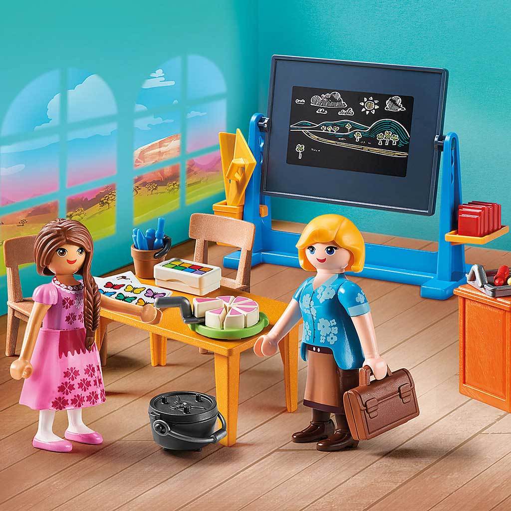 Playmobil DreamWorks Spirit Riding Free Miss Flores Classroom - Image 2