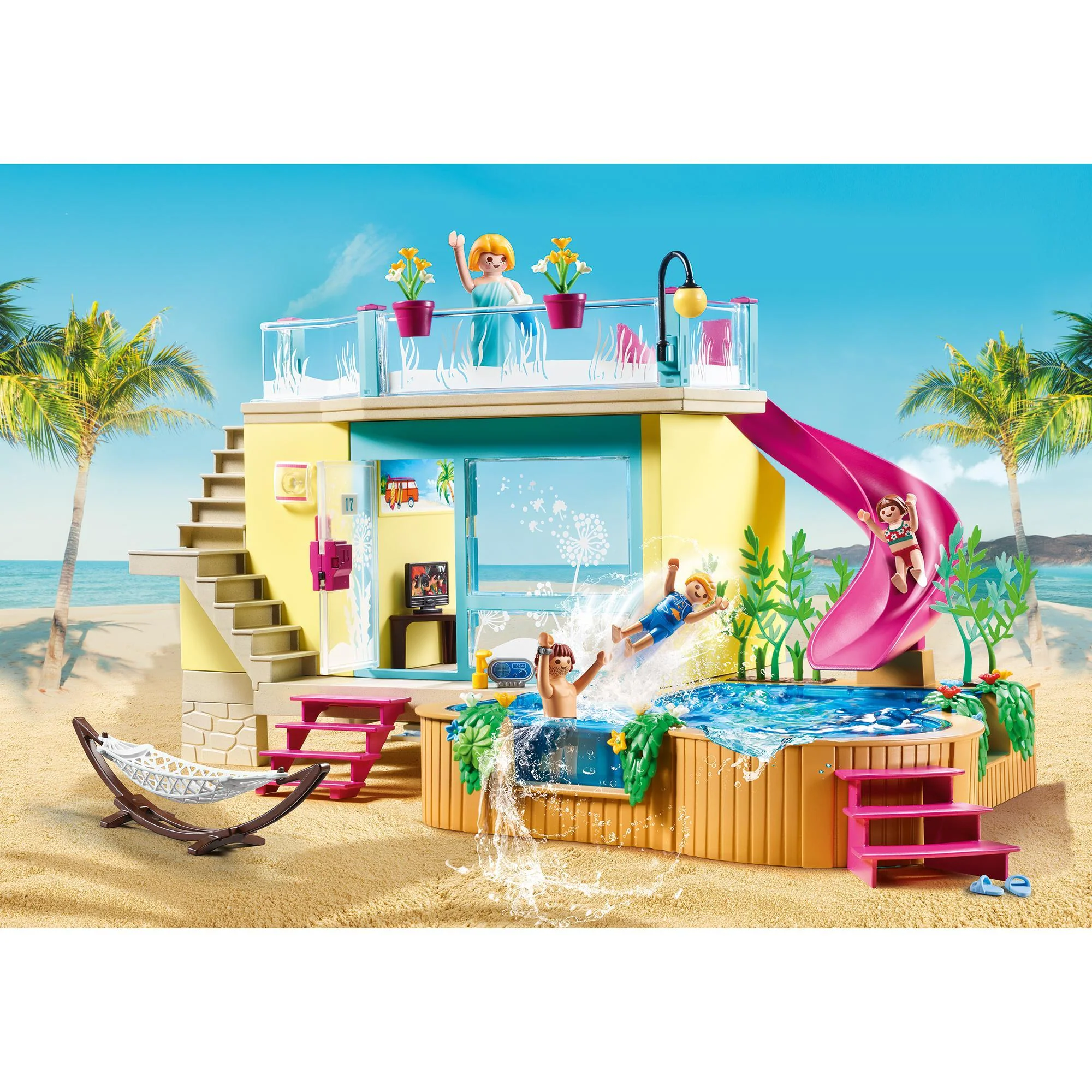 Playmobil Family Fun Bungalow with Pool - Image 3