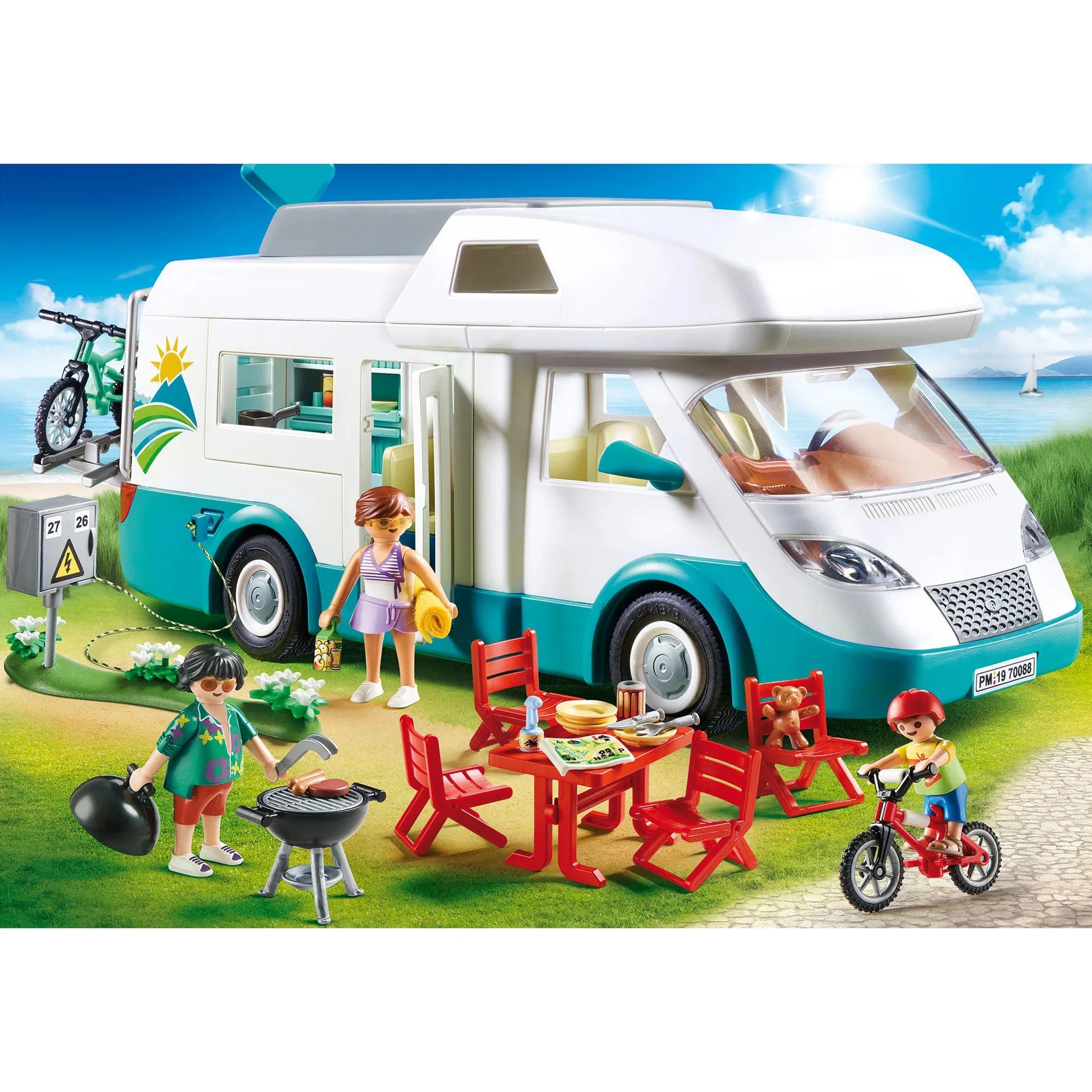 Playmobil Family Fun Family Camper - Image 3