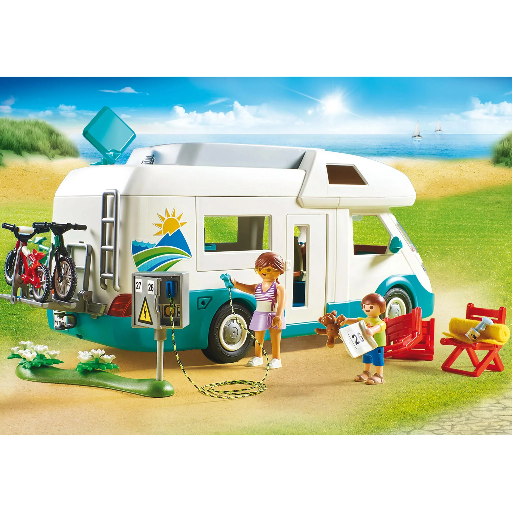 Playmobil Family Fun Family Camper - Image 5