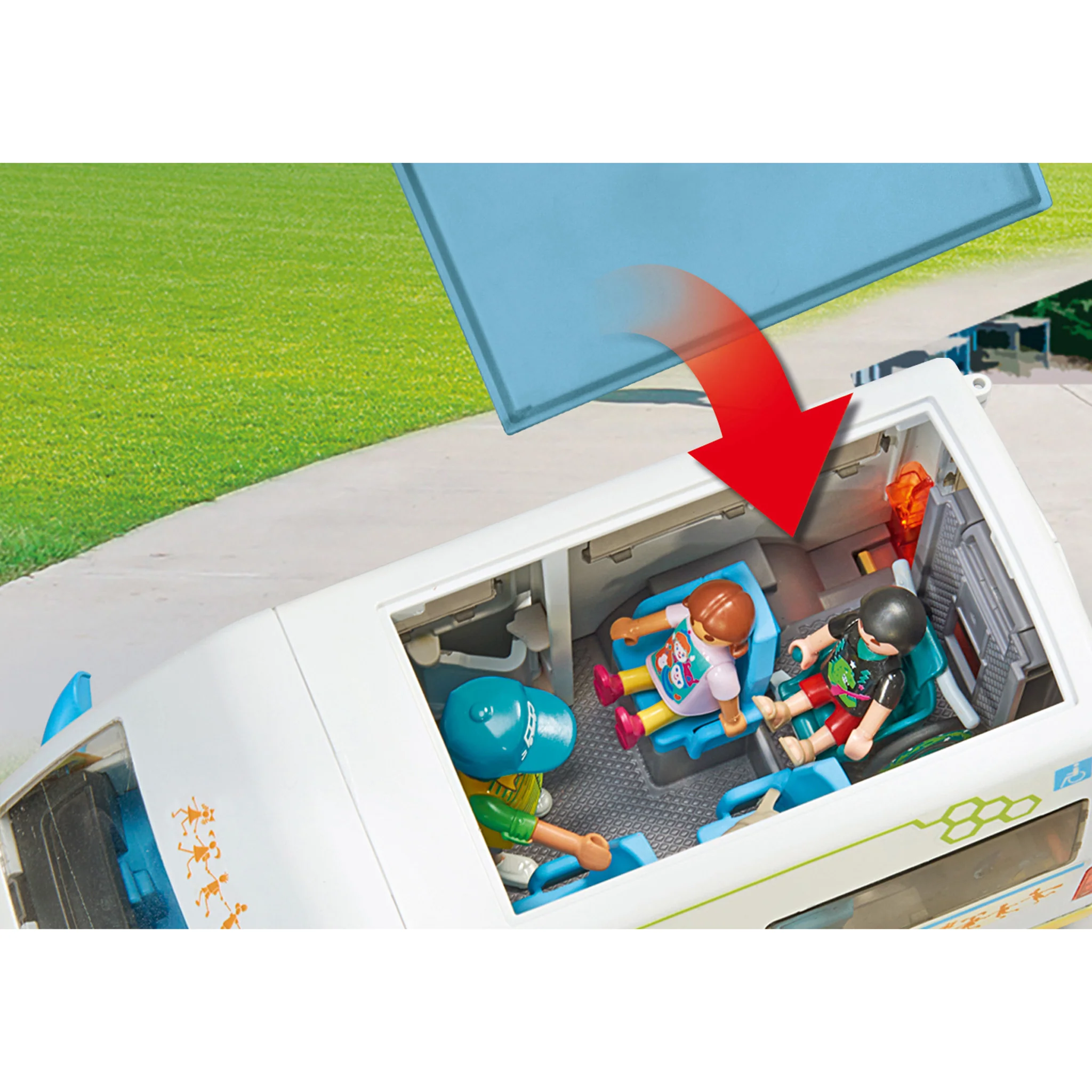 Playmobil School Bus - Image 5