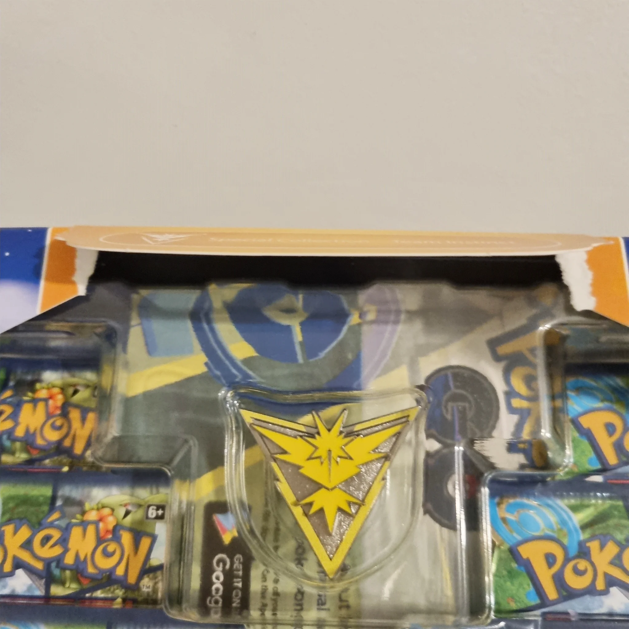 Pokemon TCG - Pokemon GO Special Collection - Damaged Box - Image 6