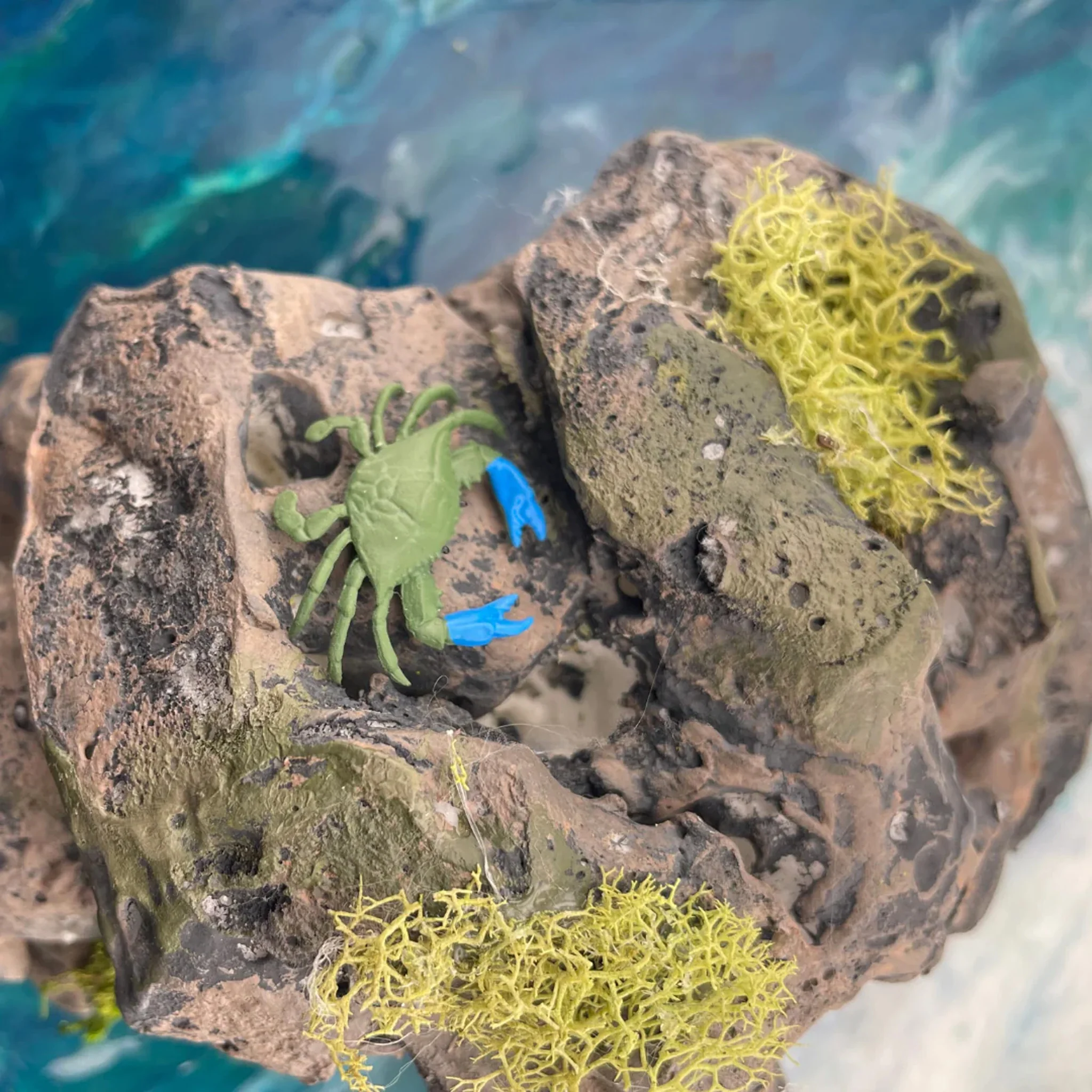 Safari Ltd Good Luck Mini Blue Crab - Image 5