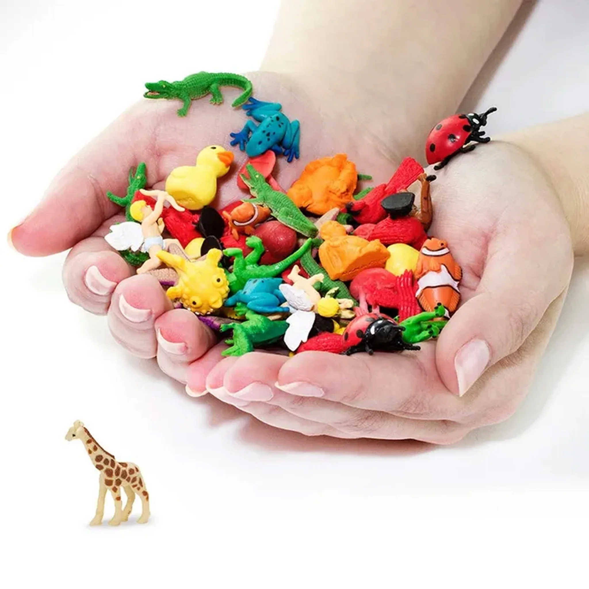 Safari Ltd Good Luck Mini Giraffe - Image 3