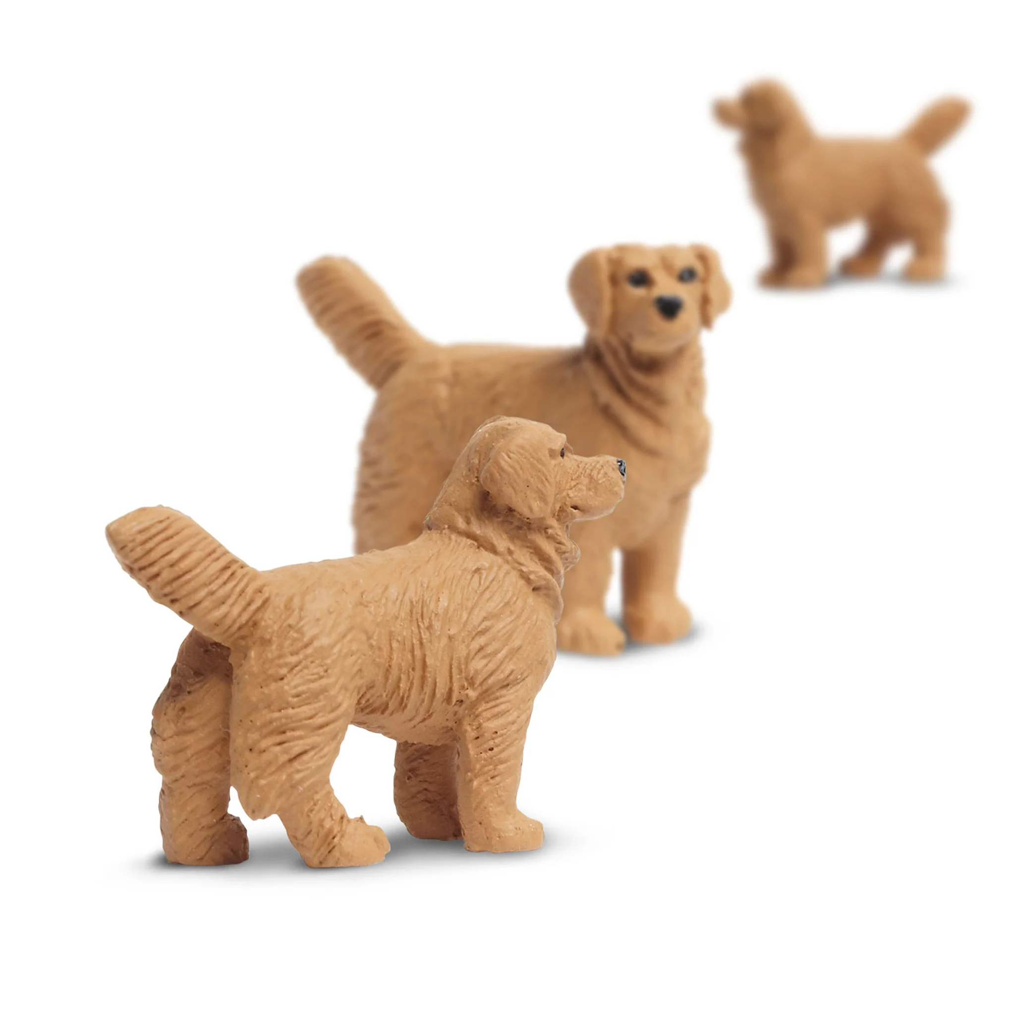 Safari Ltd Good Luck Mini Golden Retriever - Image 2
