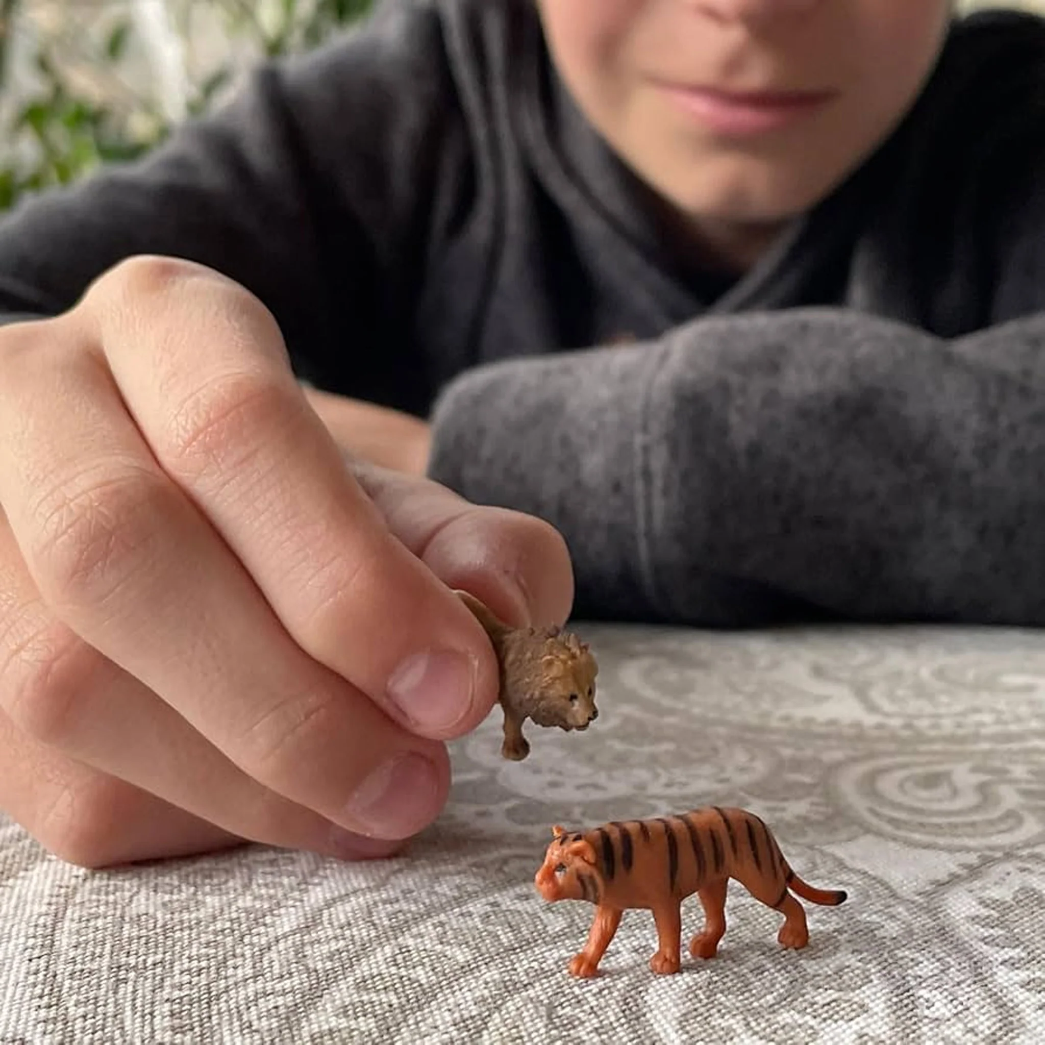 Safari Ltd Good Luck Mini Siberian Tigers - Image 2