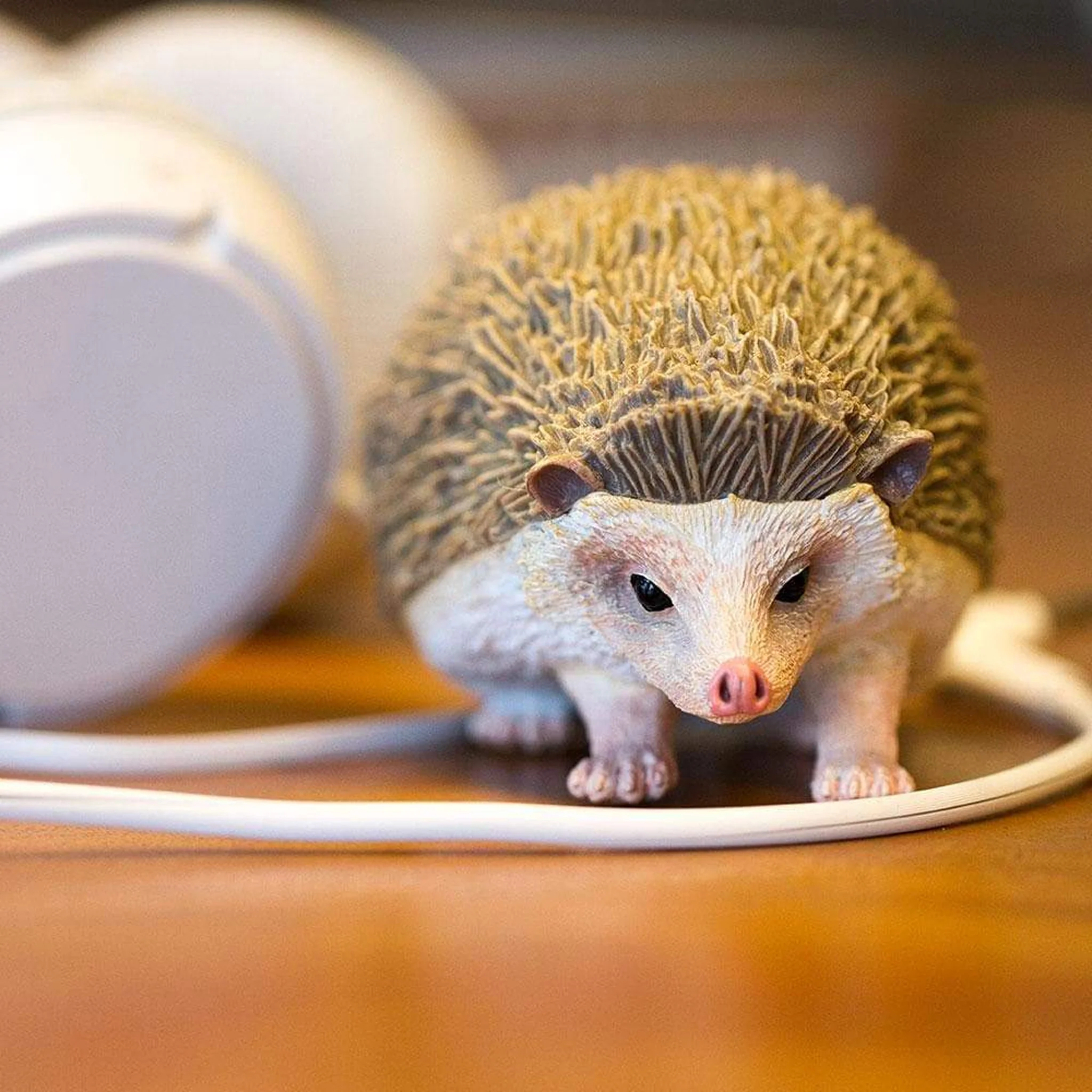 Safari Ltd Hedgehog XL - Image 5