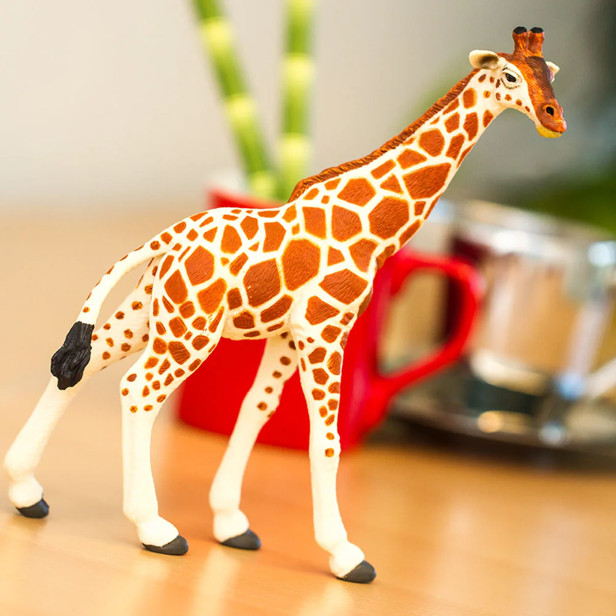 Safari Ltd Reticulated Giraffe - Image 8
