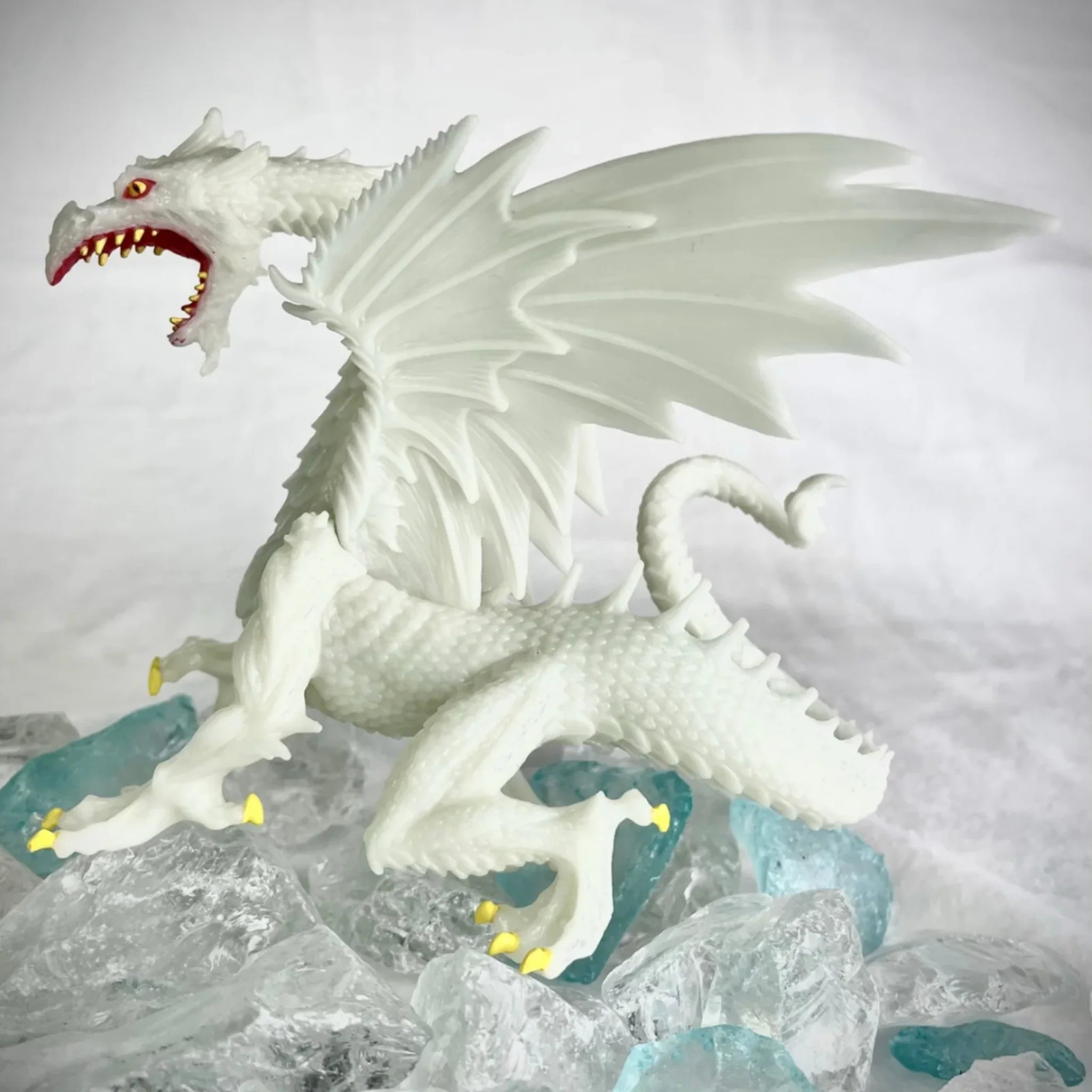 Safari Ltd Snow Dragon Glow in the Dark - Image 6