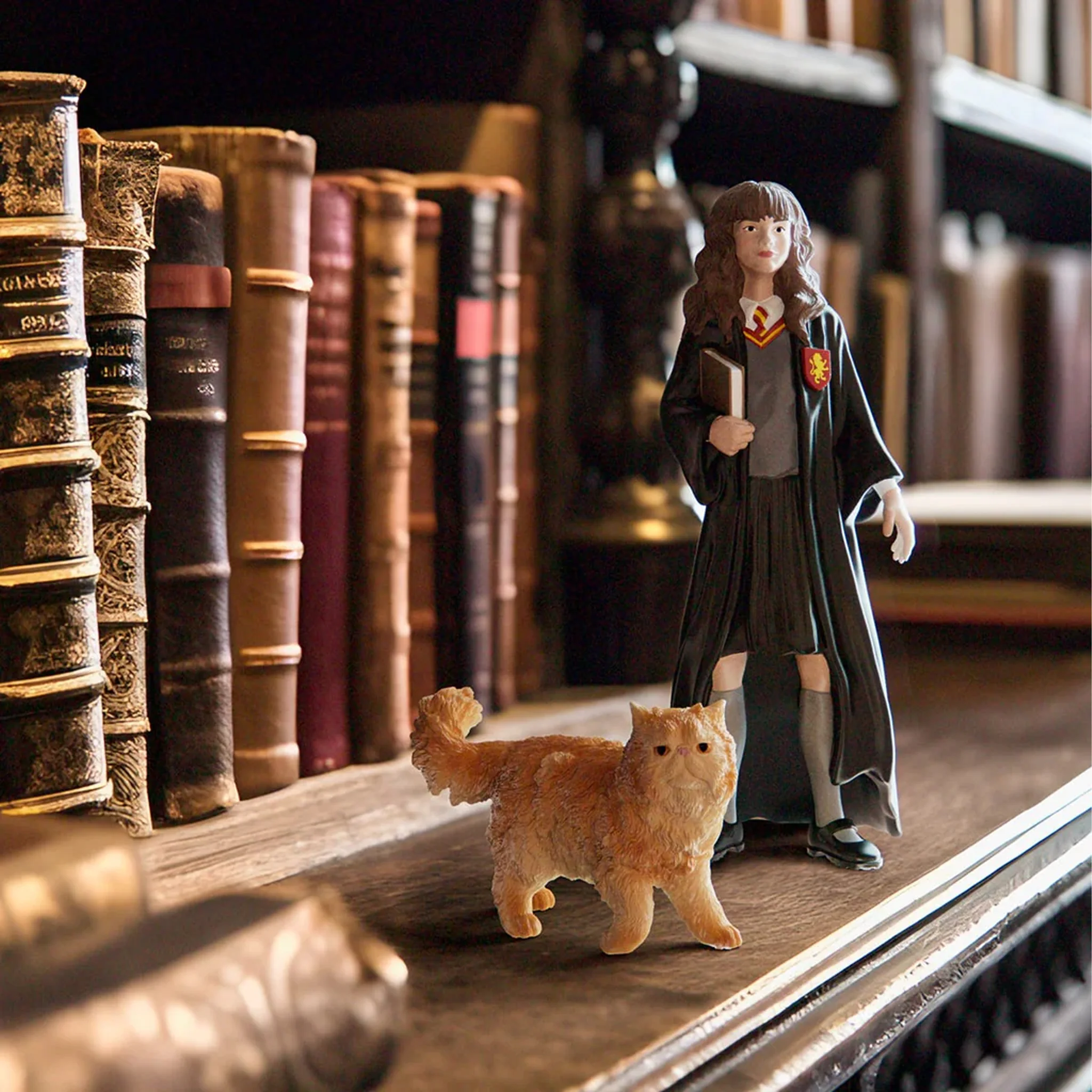 Schleich Hermione and Crookshanks - Image 3
