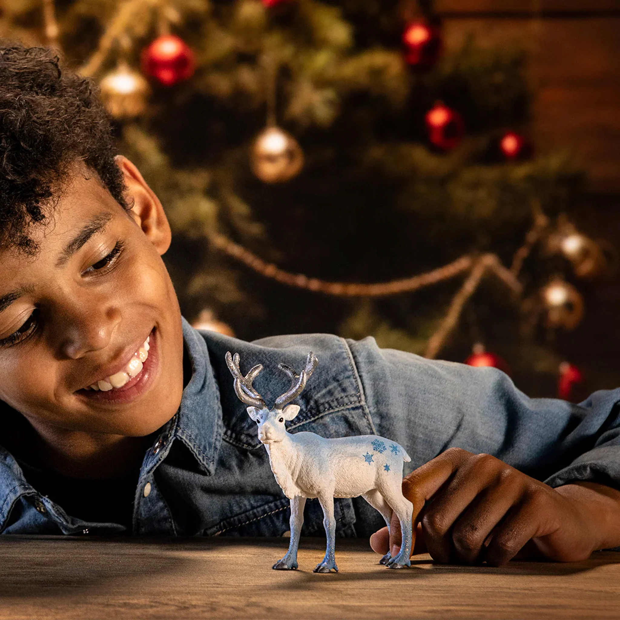Schleich Limited Edition Christmas Reindeer - Image 4