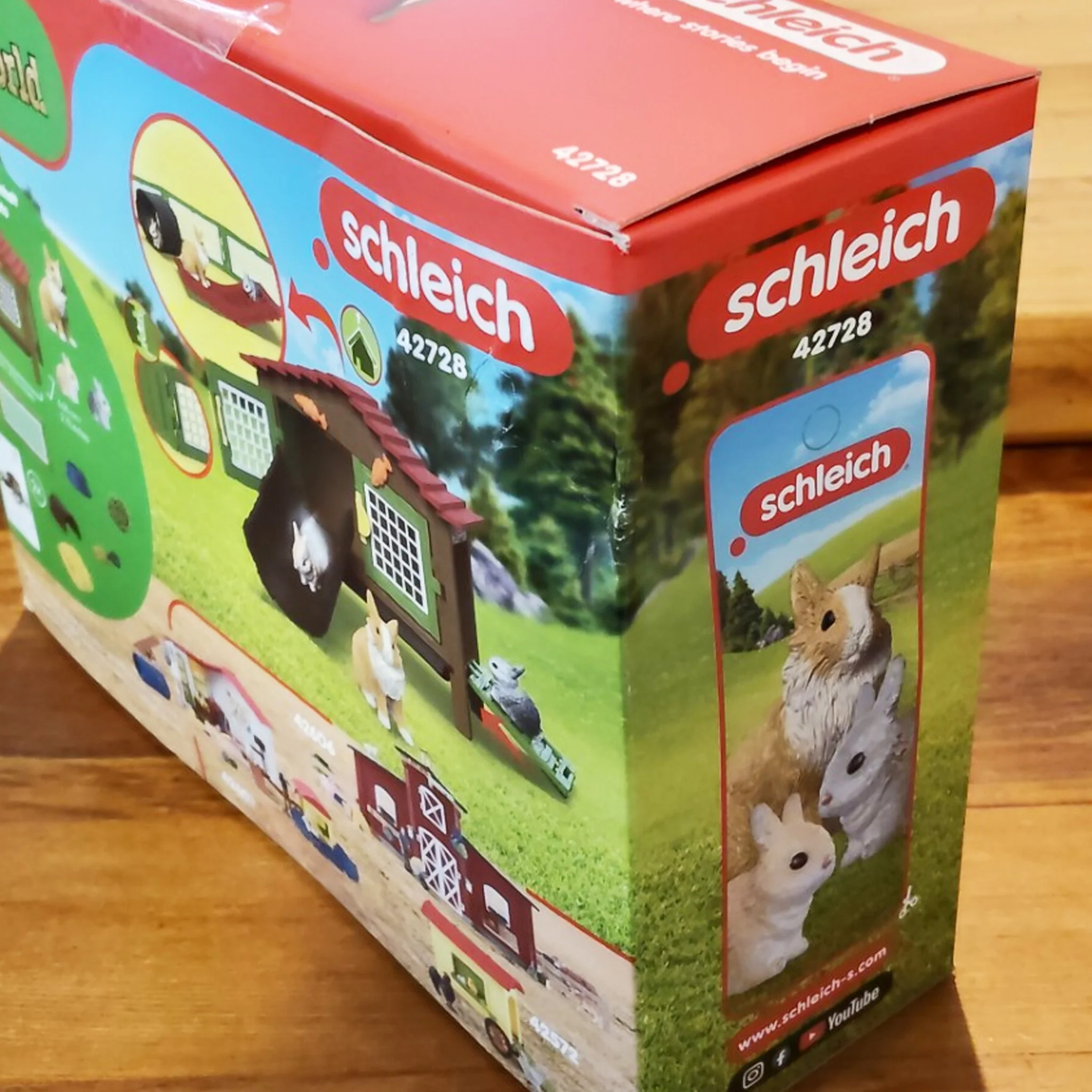 Schleich Rabbit Hutch - Damaged Box - Image 4