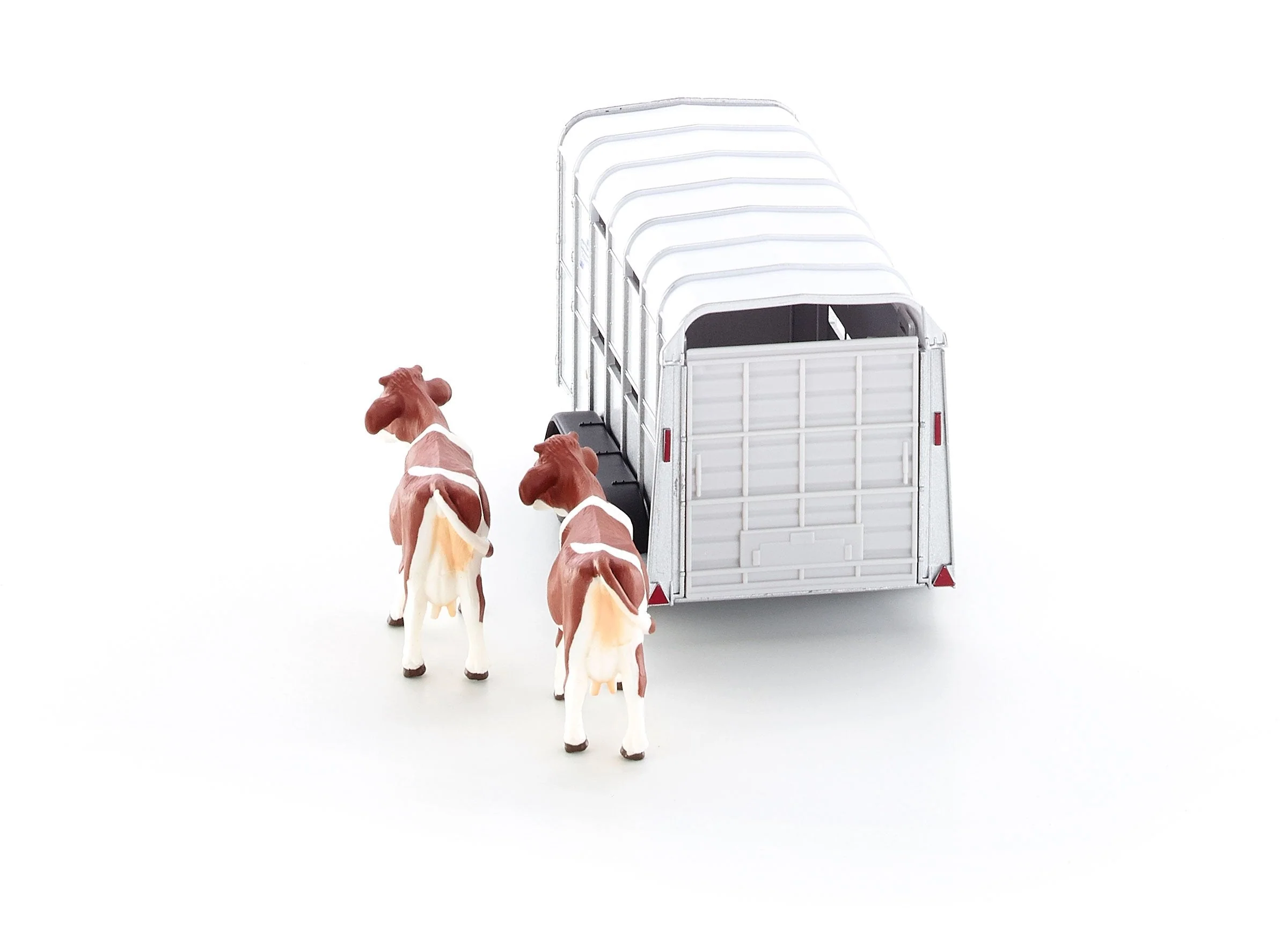Siku 1:32 IFor-Williams Stock Trailer With 2 Cows - Image 4