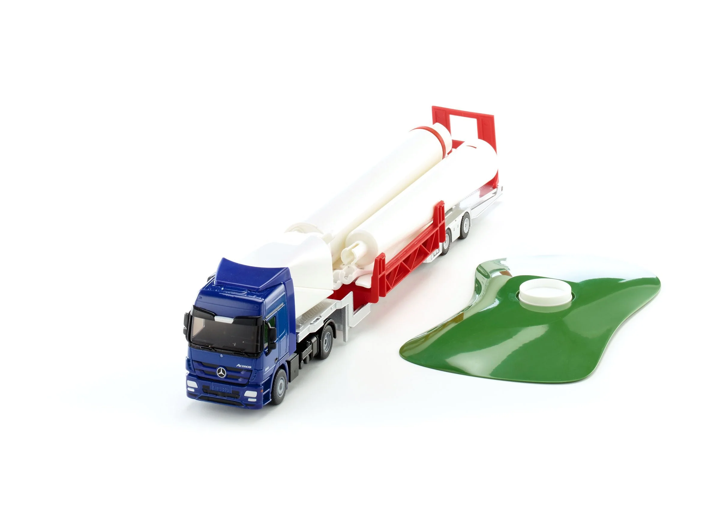 Siku 1:50 Mercedes Actros with Wind Turbine - Image 32