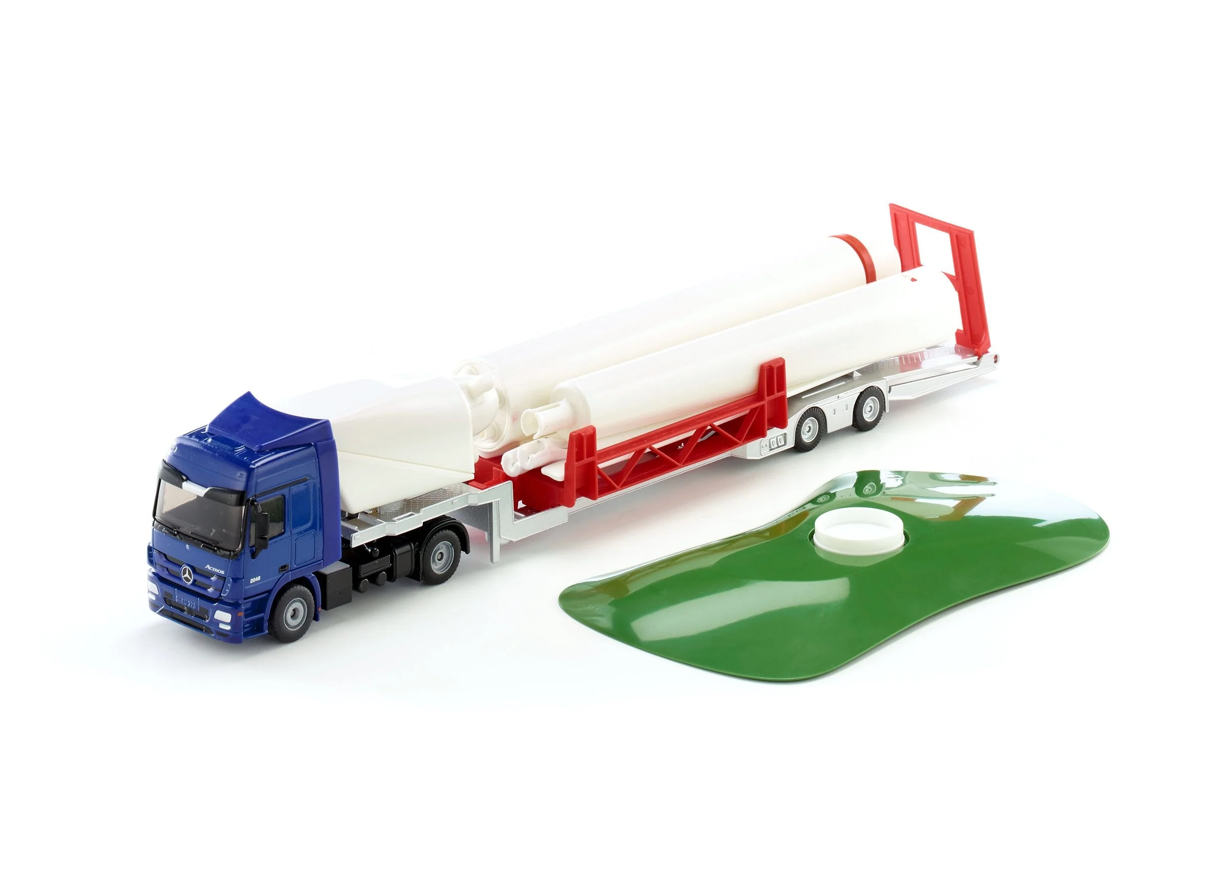 Siku 1:50 Mercedes Actros with Wind Turbine - Image 34