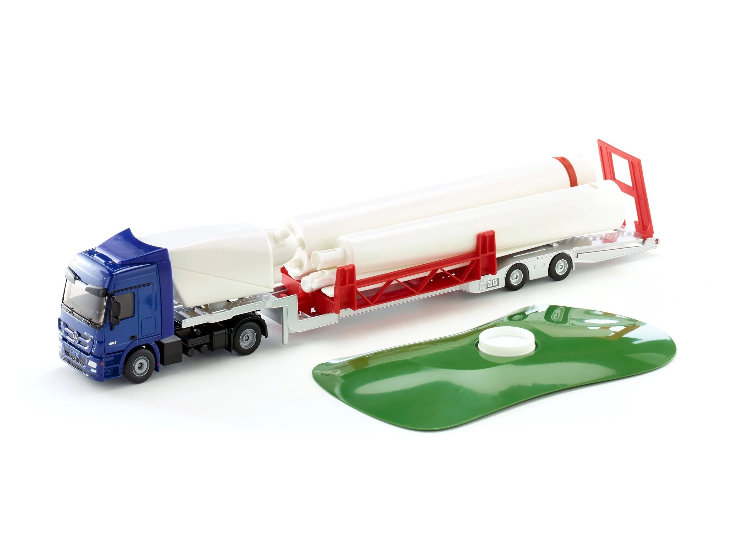 Siku 1:50 Mercedes Actros with Wind Turbine - Image 35