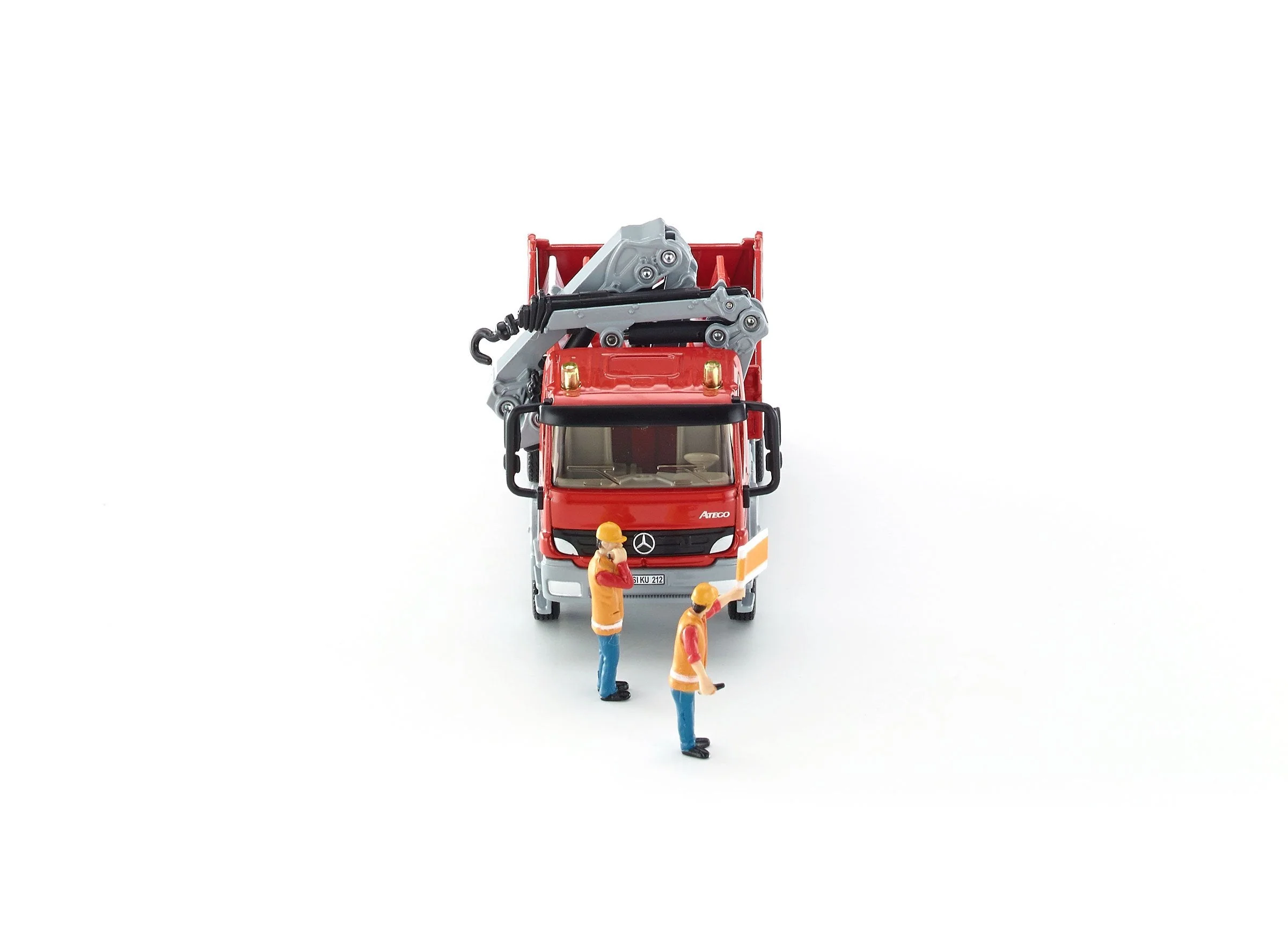 Siku 1:50 Mercedes Atego Truck with Crane - Image 32