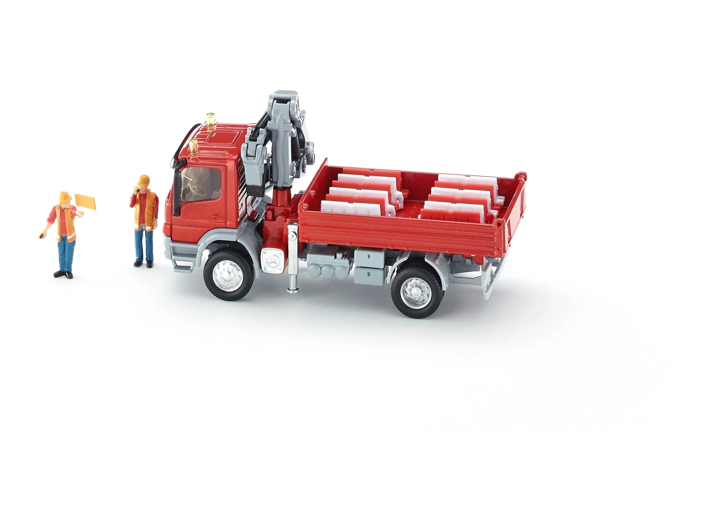 Siku 1:50 Mercedes Atego Truck with Crane - Image 9