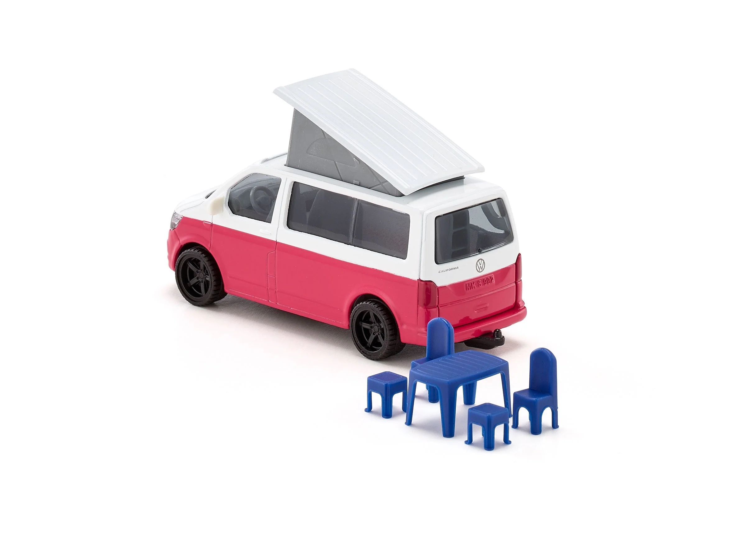 Siku 1:50 VW T6 California Camper with Table & Chairs - Image 38