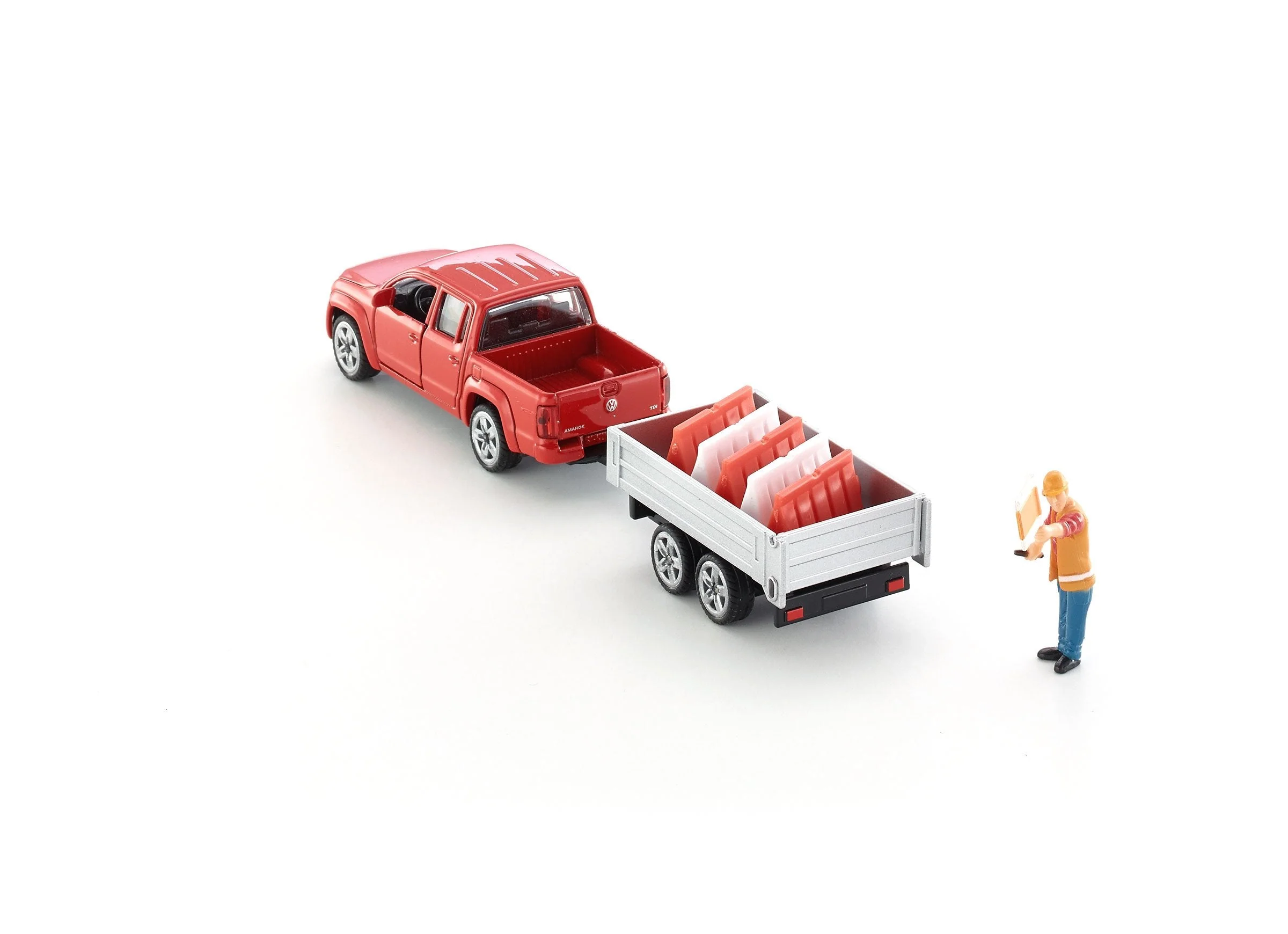 Siku 1:55 VW Amarok Pick-Up with Trailer - Image 8