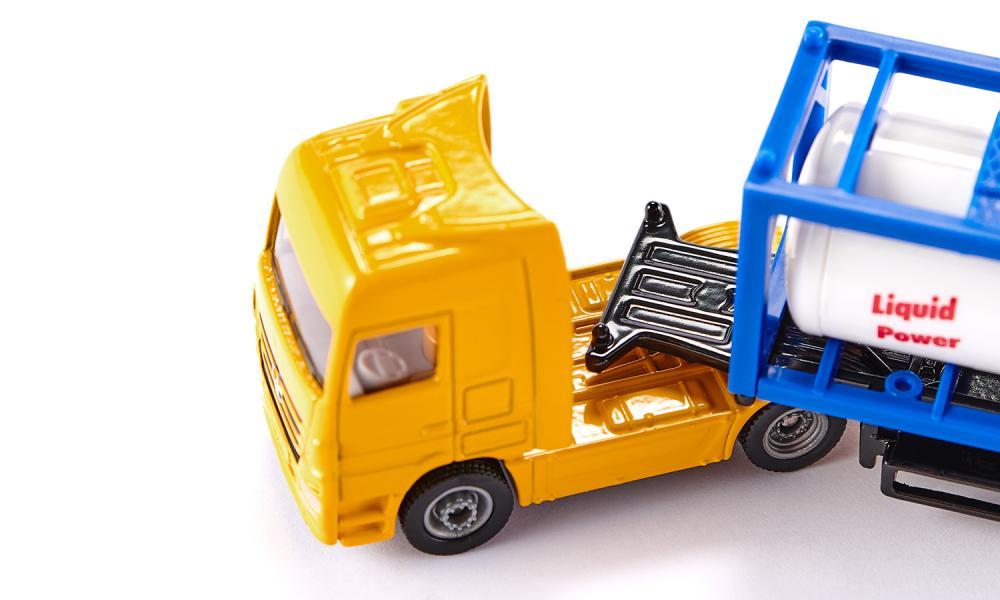 Siku 1:87 Mercedes Actros Tanker Truck - Image 3