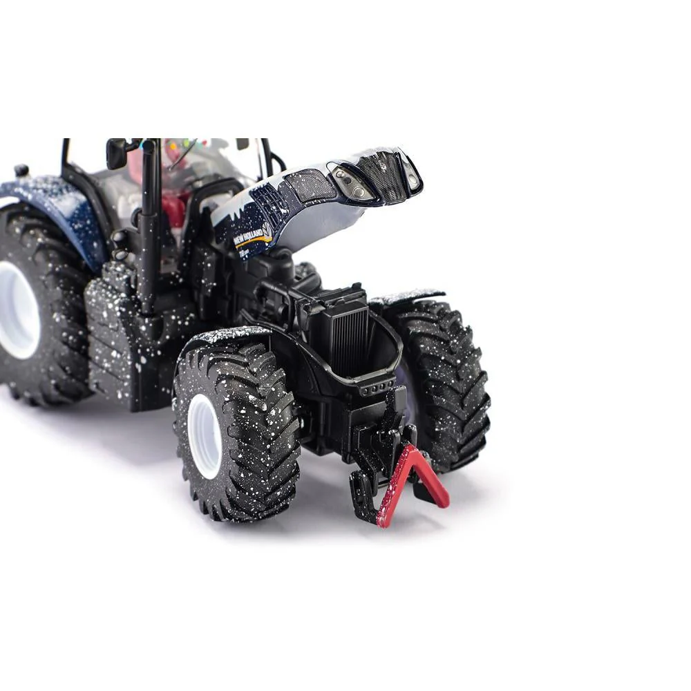 Siku Christmas tractor 1:32 New Holland T8.390 - Image 5