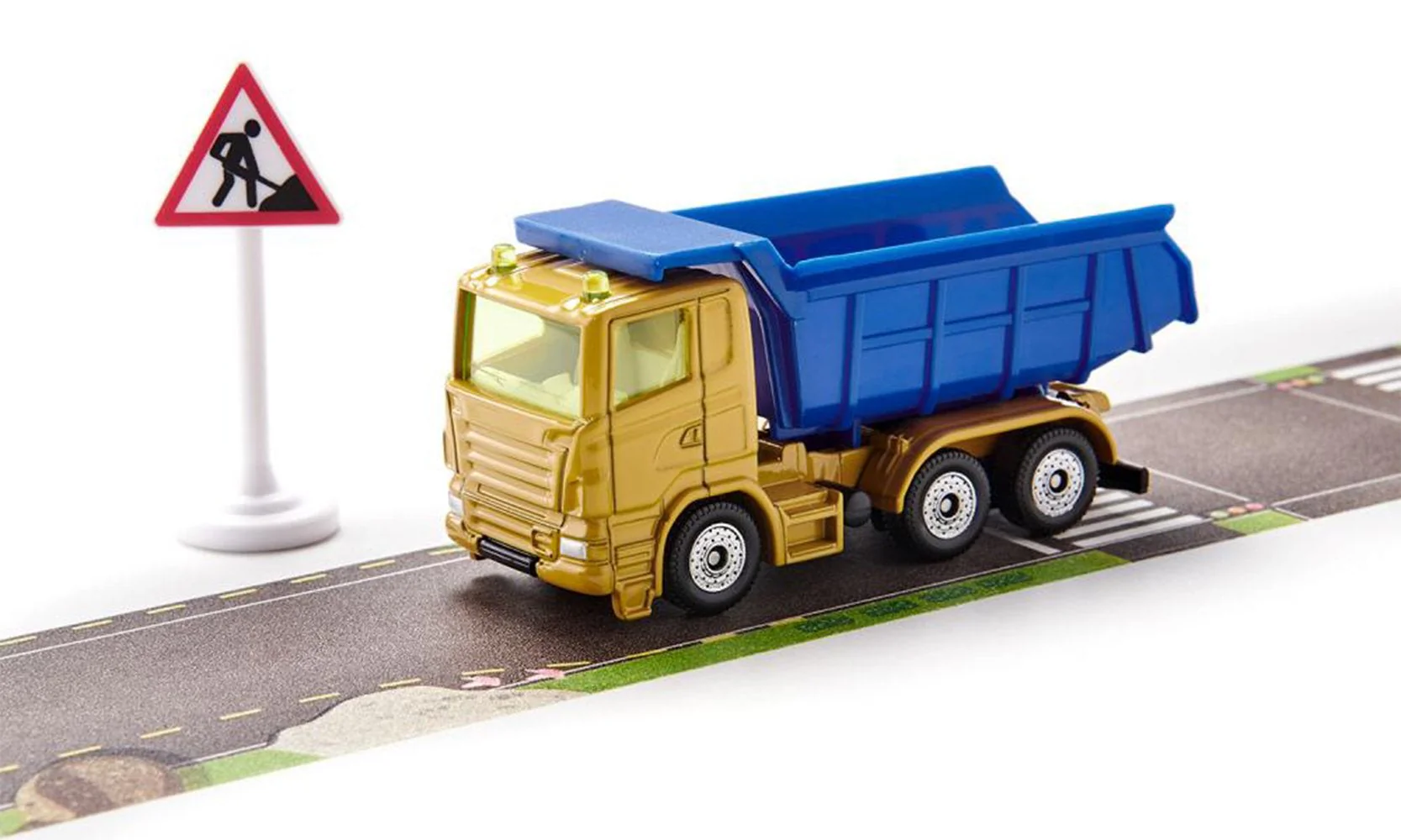 Siku Dump Truck With 5m Road Tape - Image 3