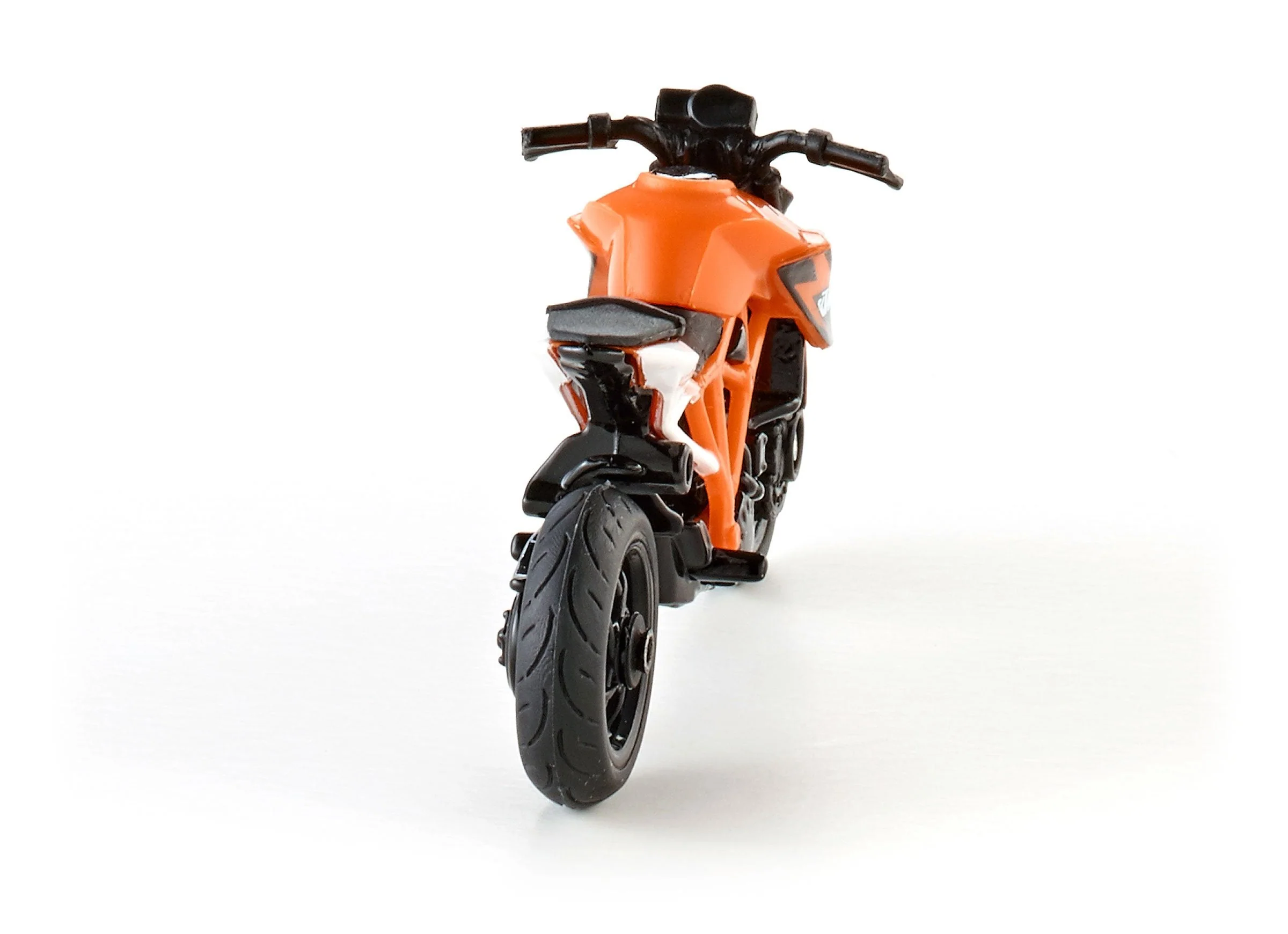 Siku KTM 1290 Super Duke R Motorbike - Image 11