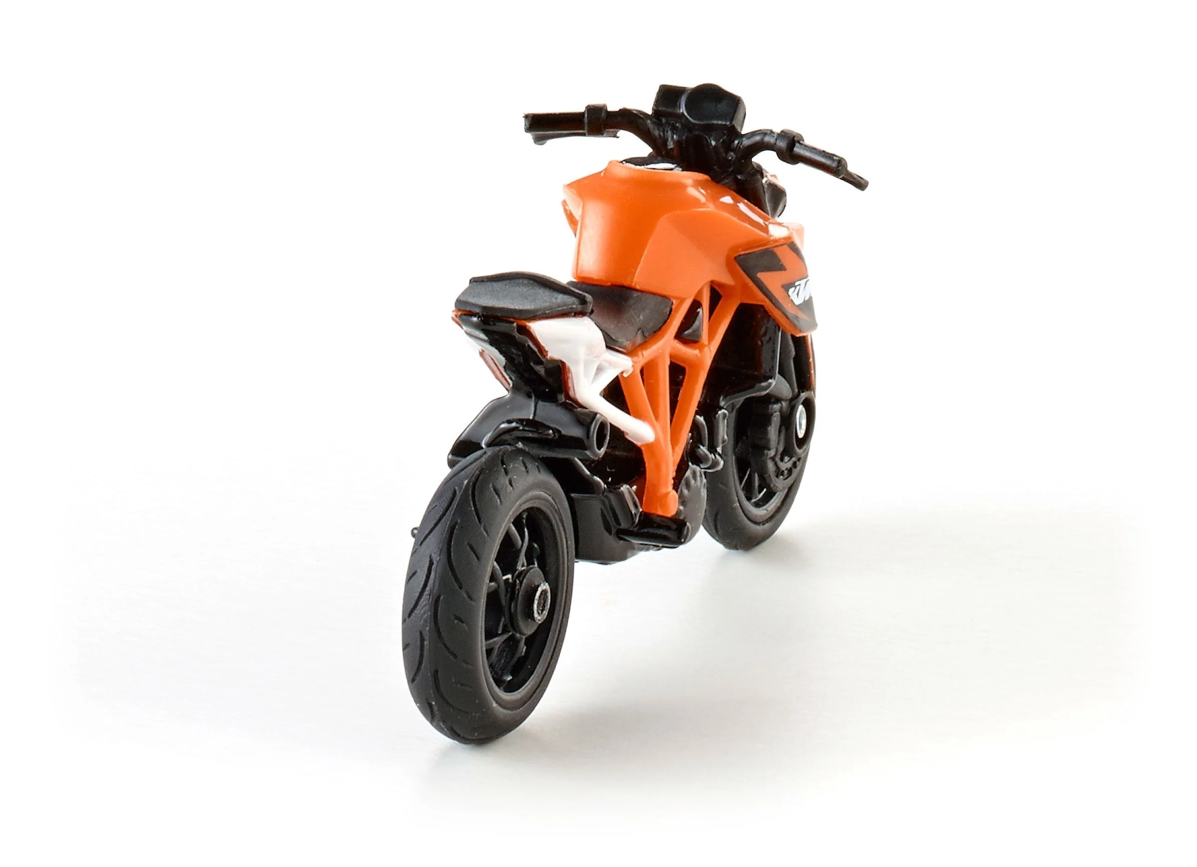 Siku KTM 1290 Super Duke R Motorbike - Image 12