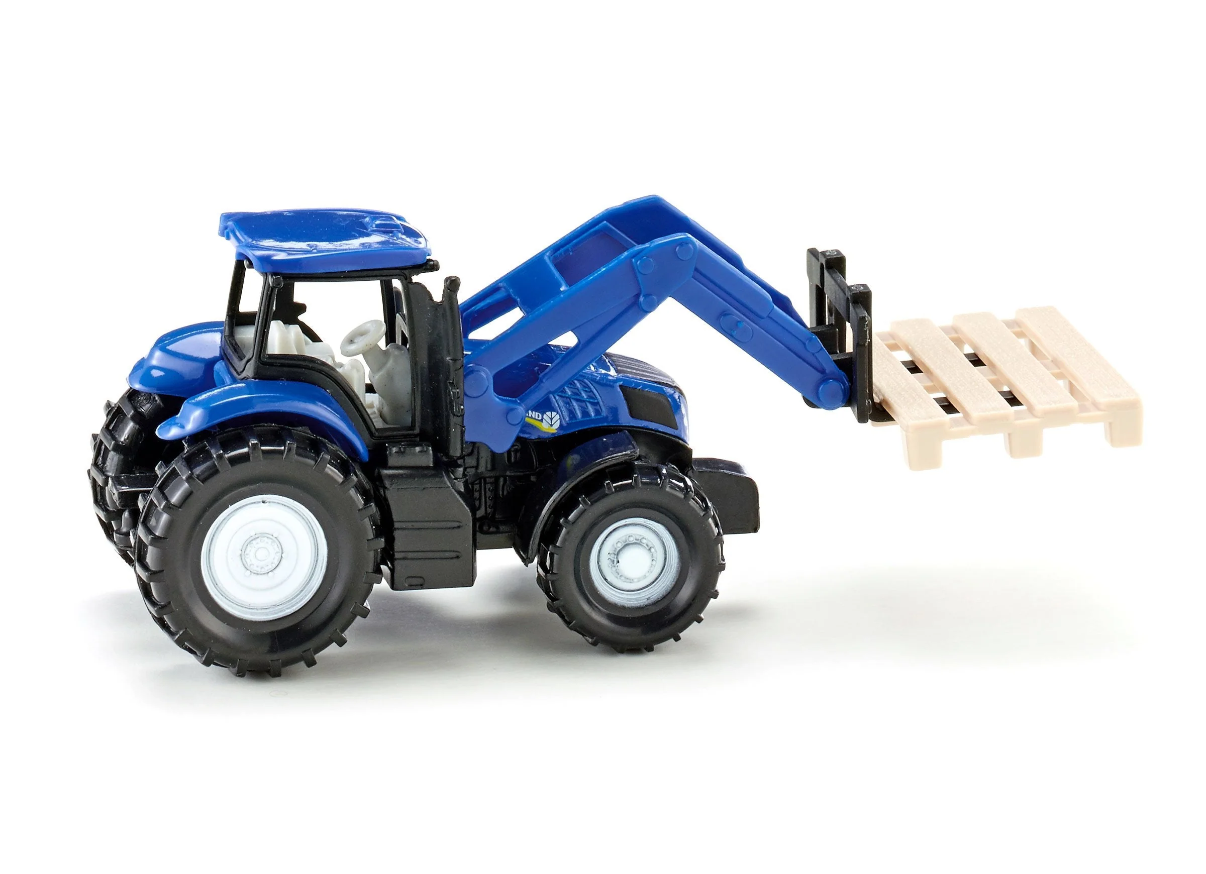 Siku New Holland T8.390 with Fork & Pallet - Image 17