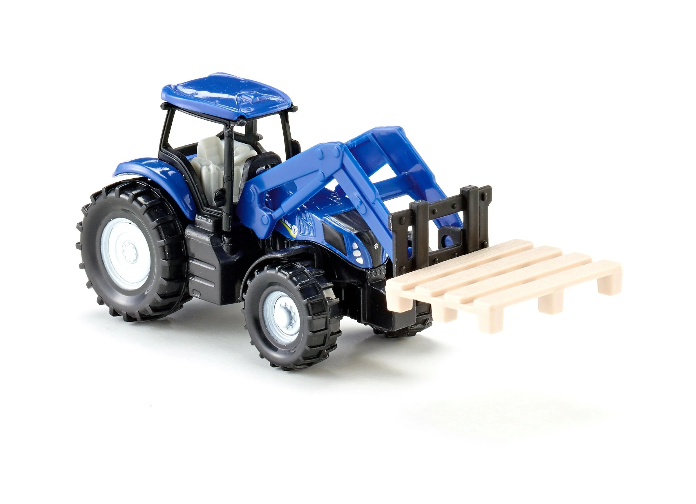 Siku New Holland T8.390 with Fork & Pallet - Image 22