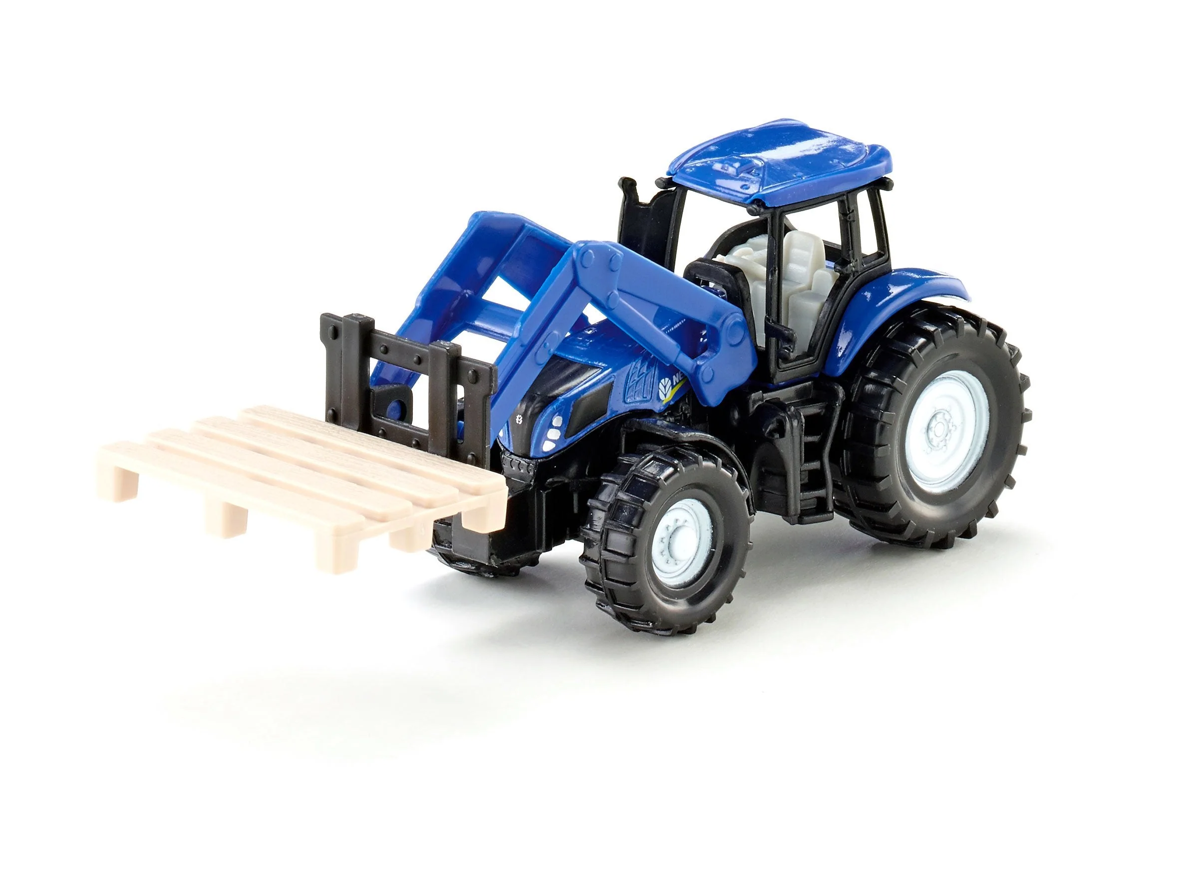 Siku New Holland T8.390 with Fork & Pallet - Image 30