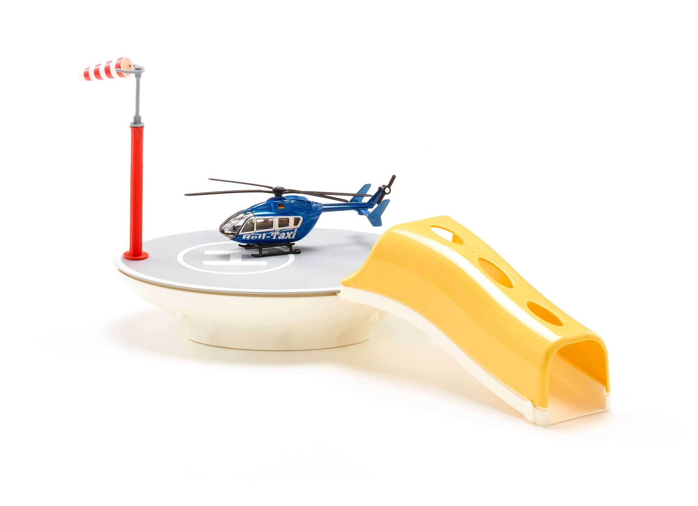 Siku World City Heliport with Helicopter - Image 4