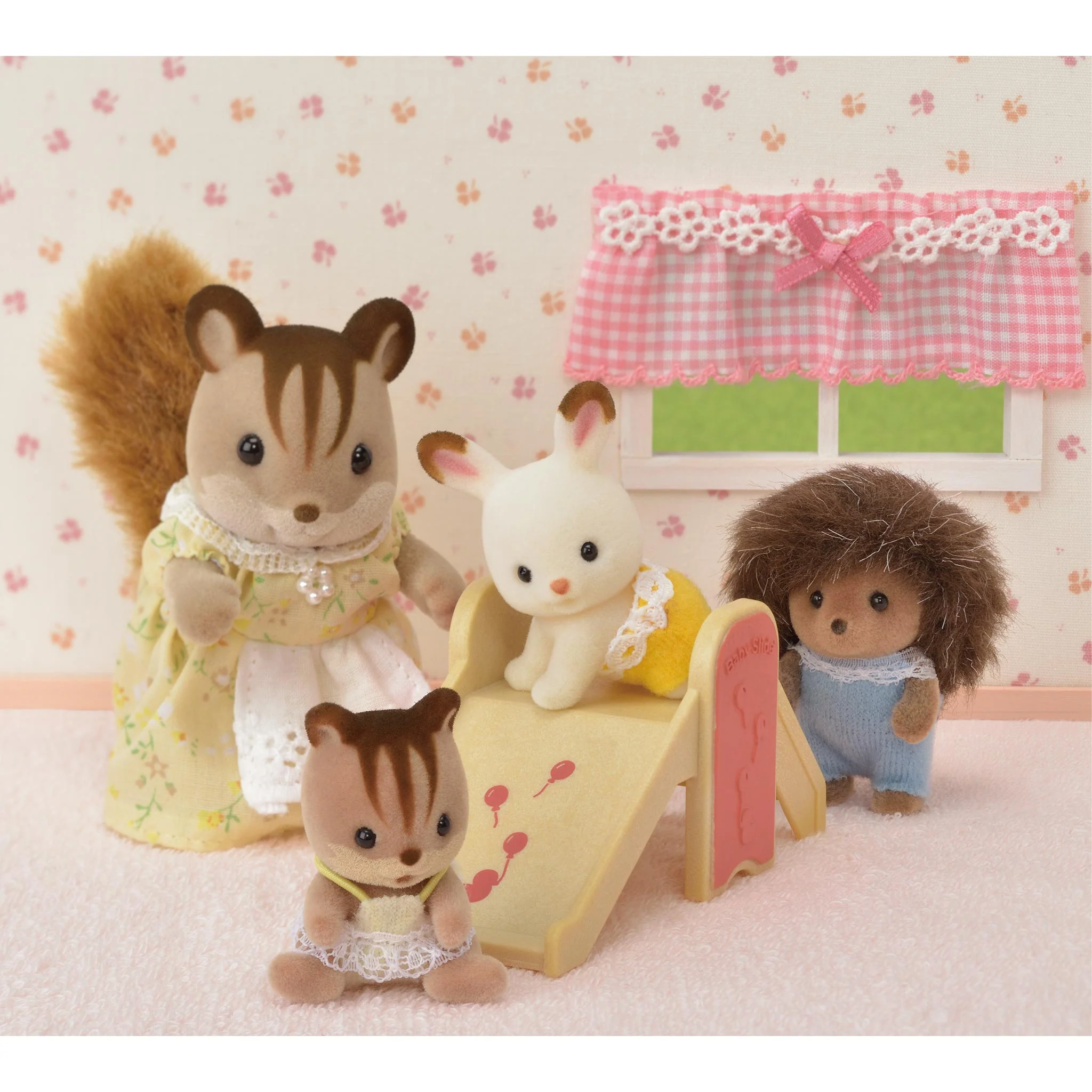 Sylvanian Families Baby Nursery Set - Image 4