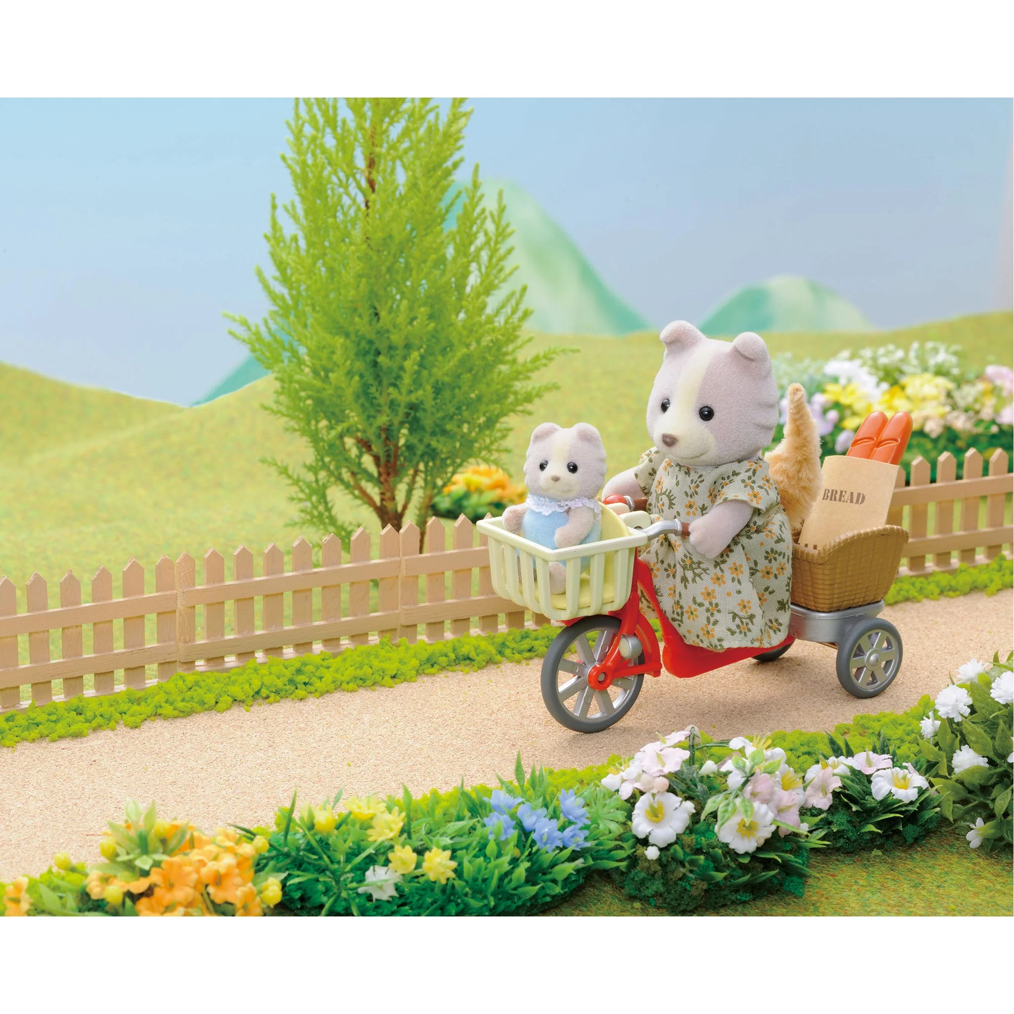 Sylvanian Families Cycling With Mother & Baby - Image 5