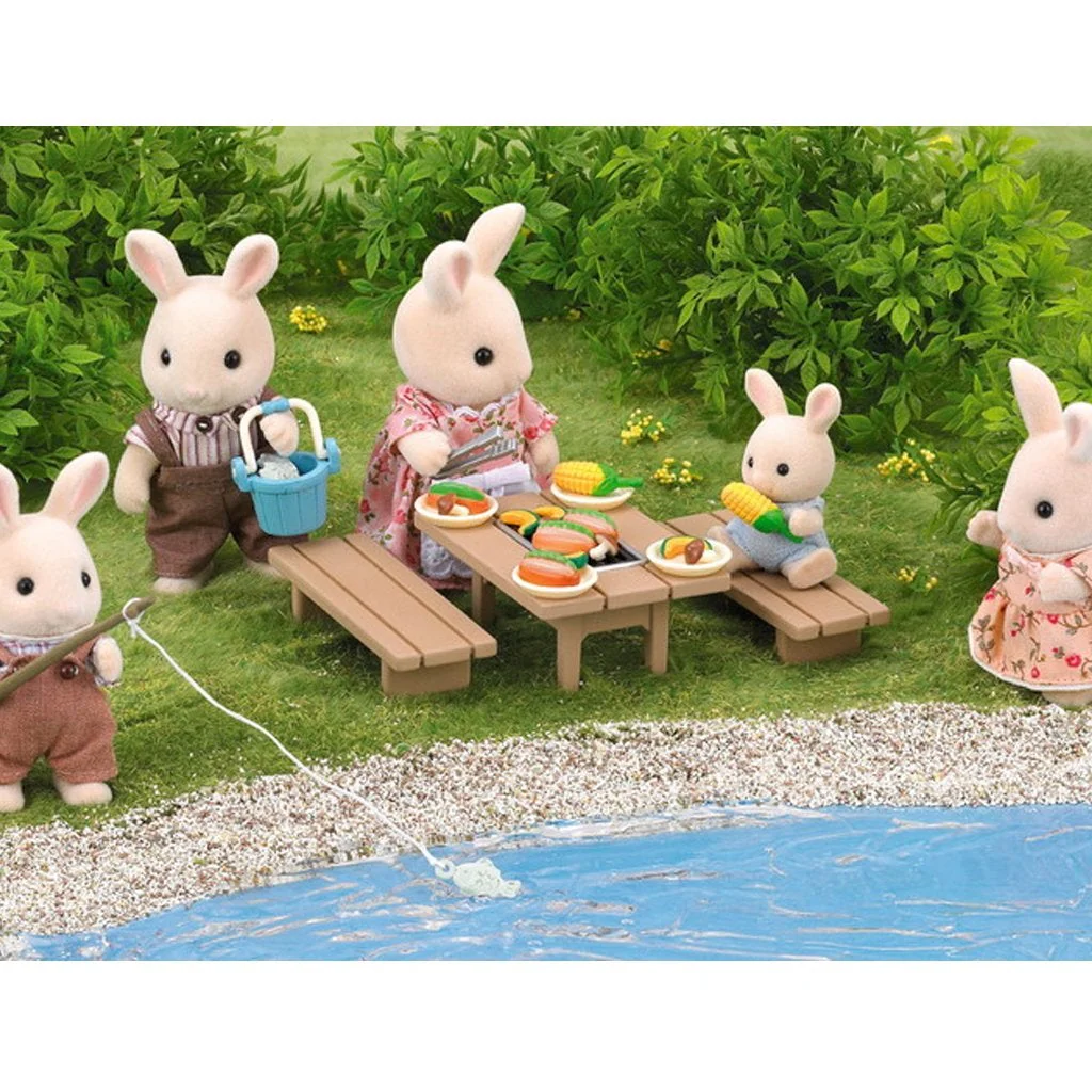 Sylvanian Families Family Barbecue Set - Image 3
