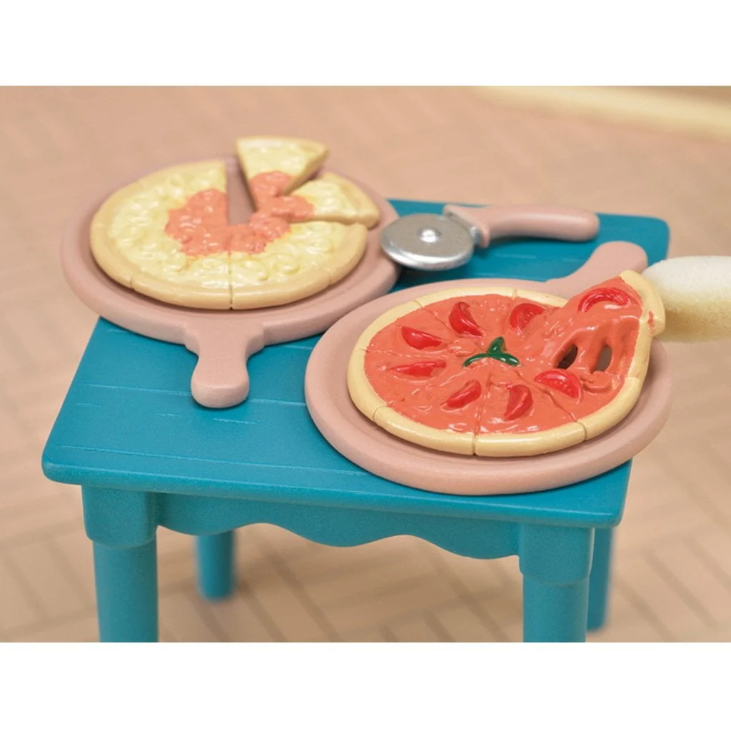 Sylvanian Families Village Pizzeria - Image 13