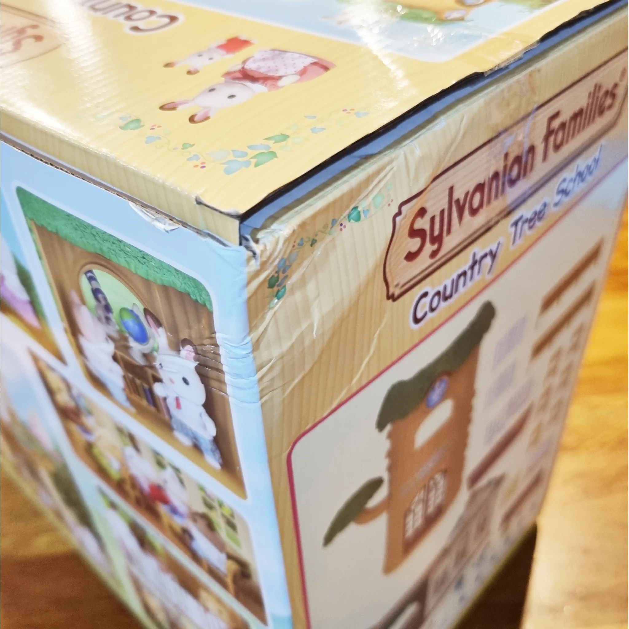 Sylvanian Families Country Tree School - Damaged Box - Image 3