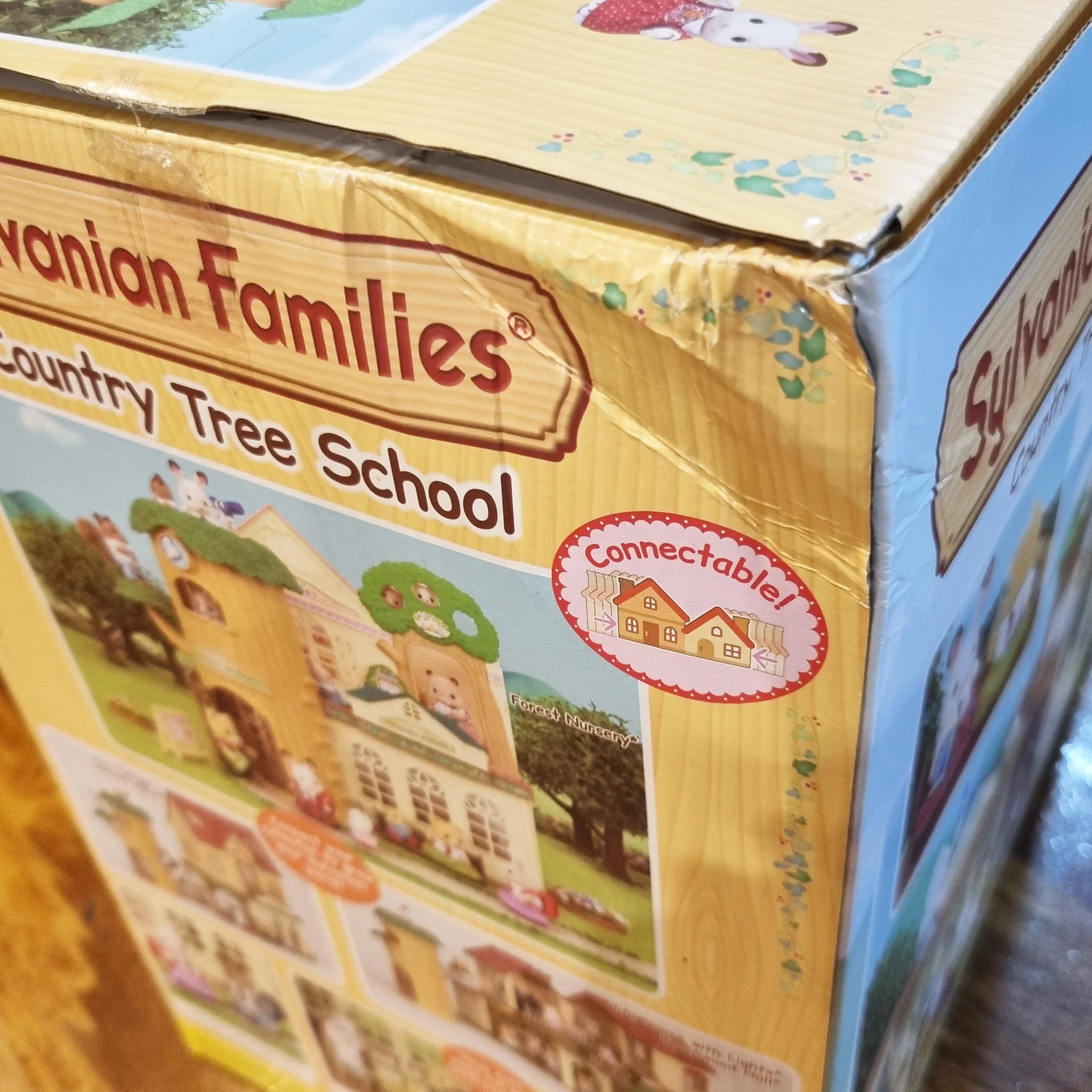 Sylvanian Families Country Tree School - Damaged Box - Image 4