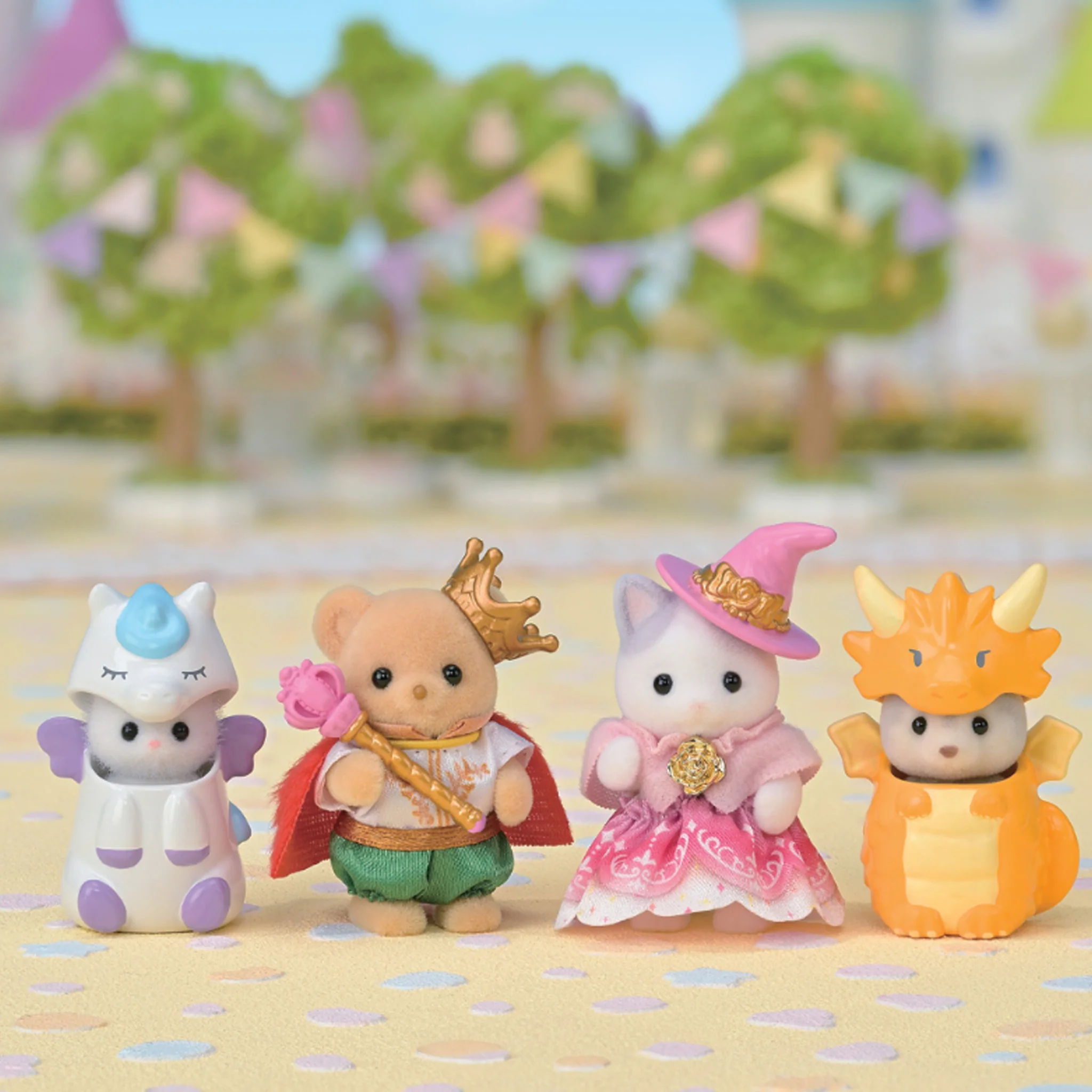 Sylvanian Families Fantastical Fairytale Friends Set - Image 3