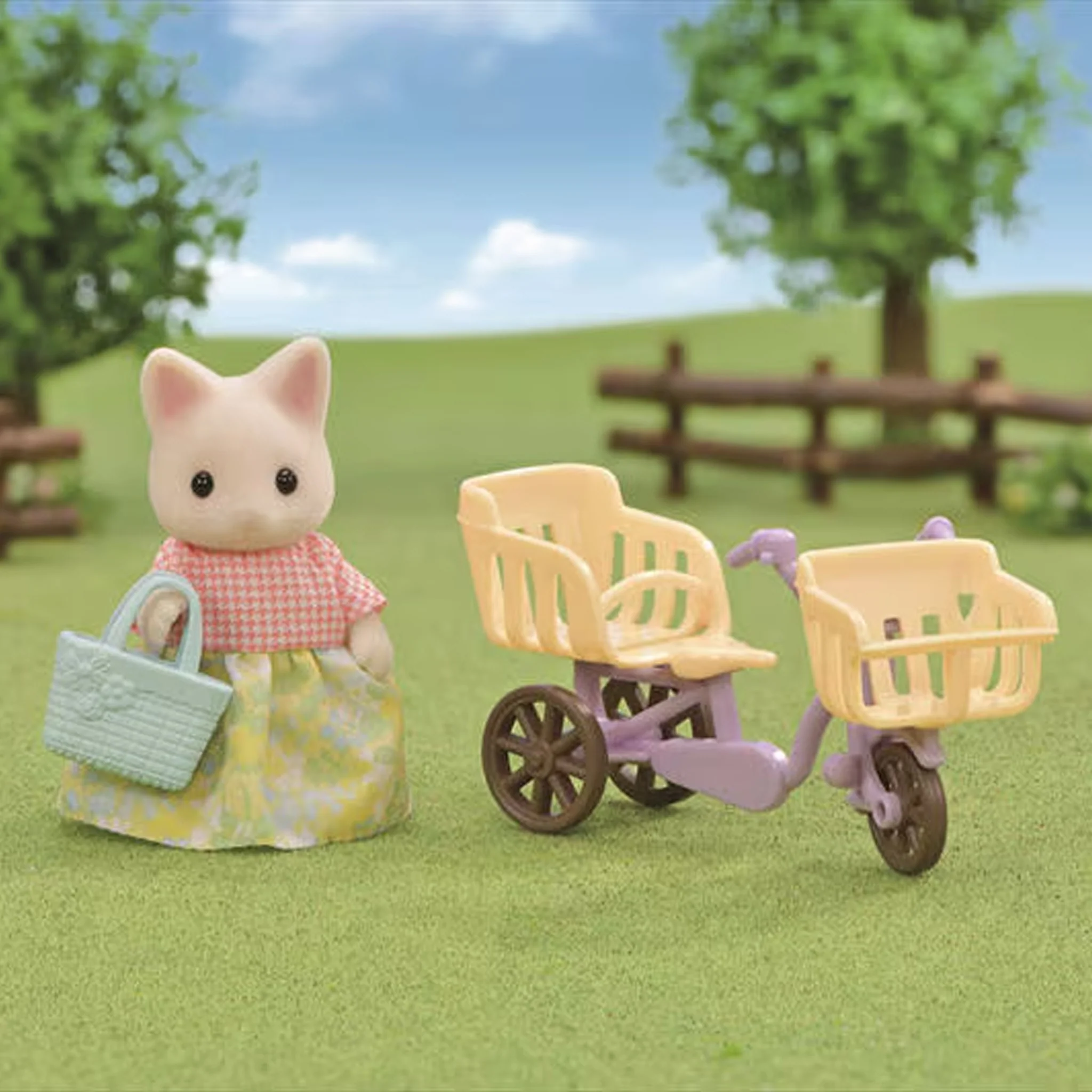 Sylvanian Families Floral Cat Mothers Cycling Set - Image 3