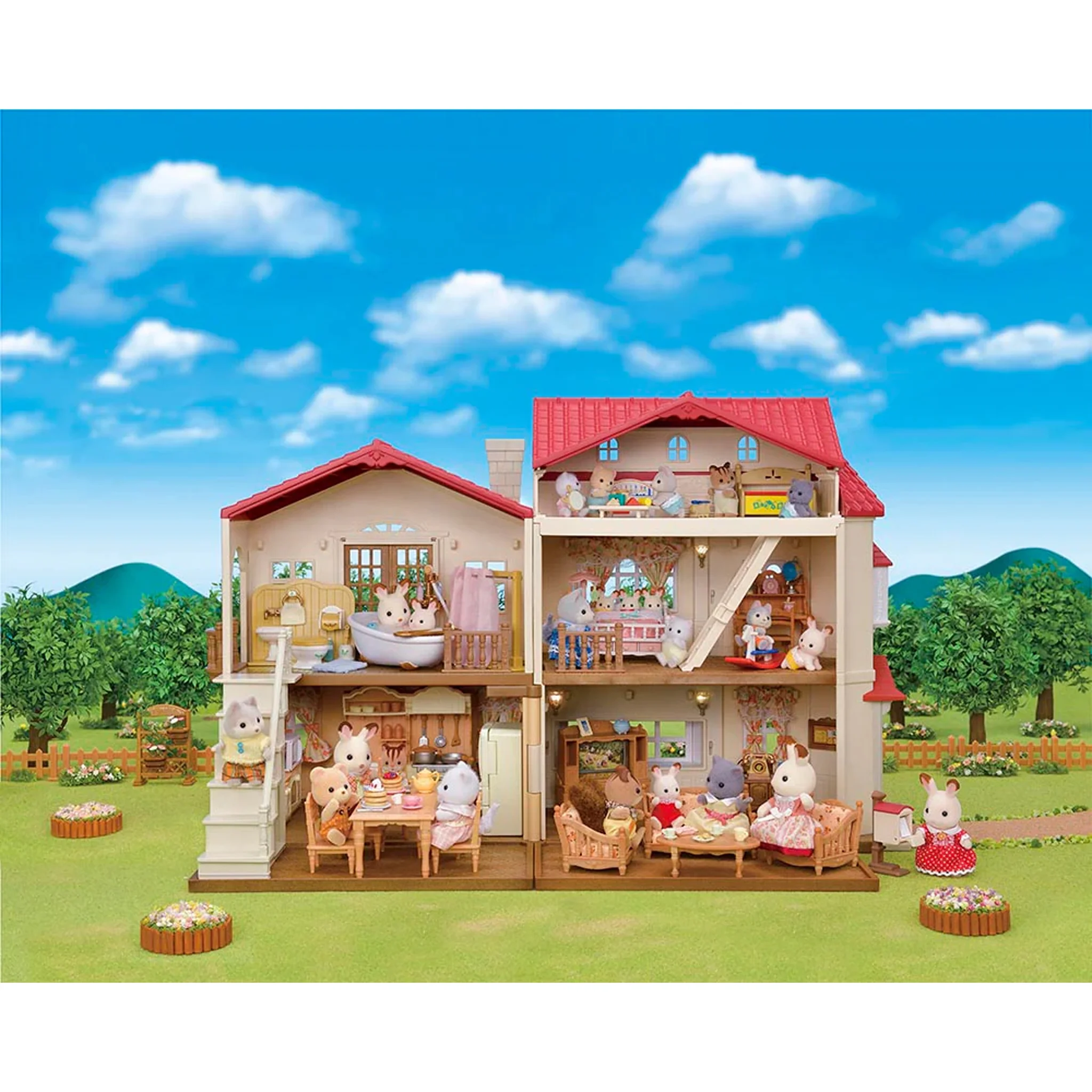 Sylvanian Families Red Roof Home Secret Attic Gift Set - Image 4